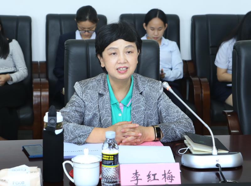 海南省知识产权局长肖超一行来我校调研改革试点工作