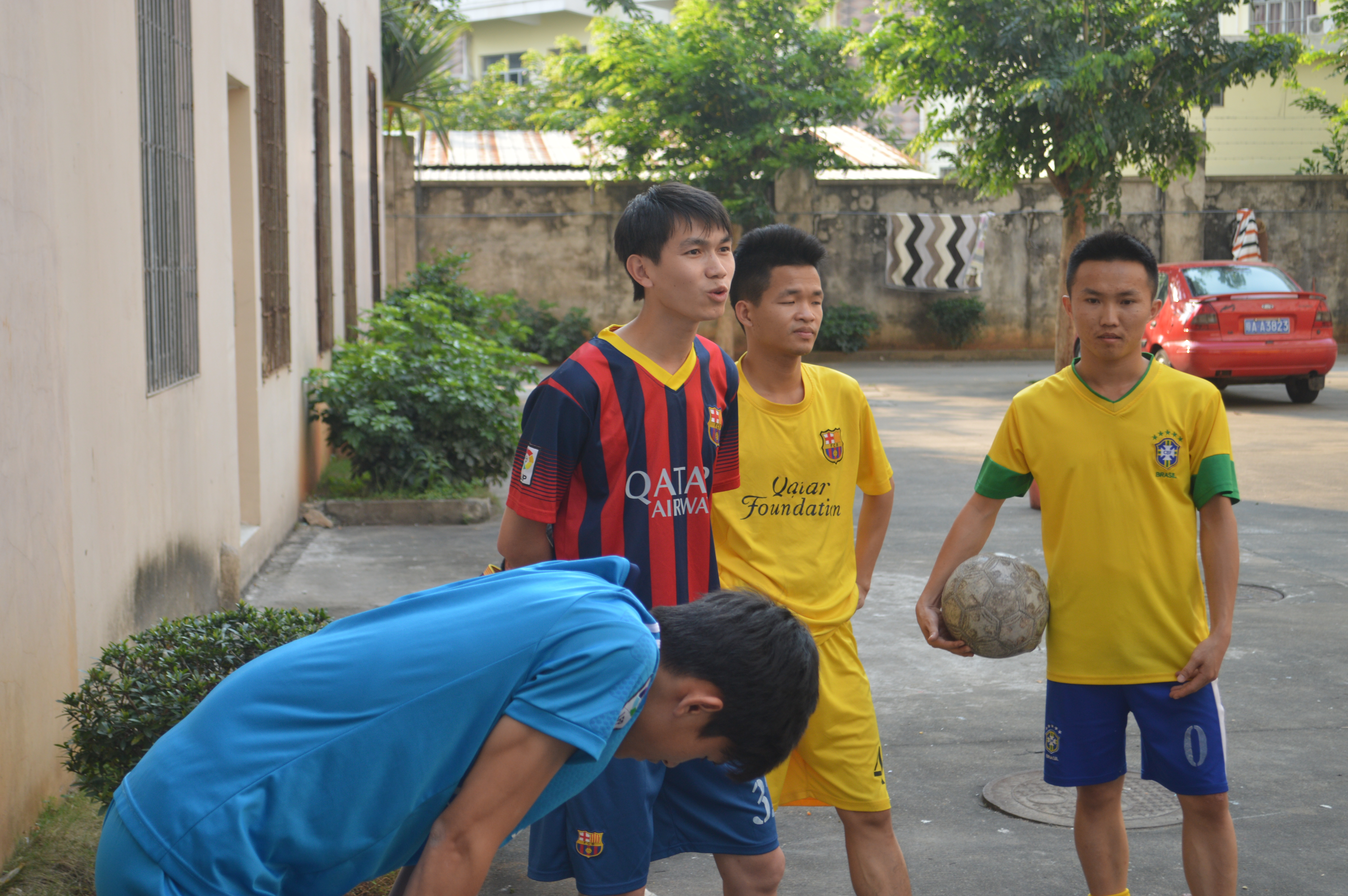 激情飞扬，梦想起航――记数学与统计学院足球选拔比赛