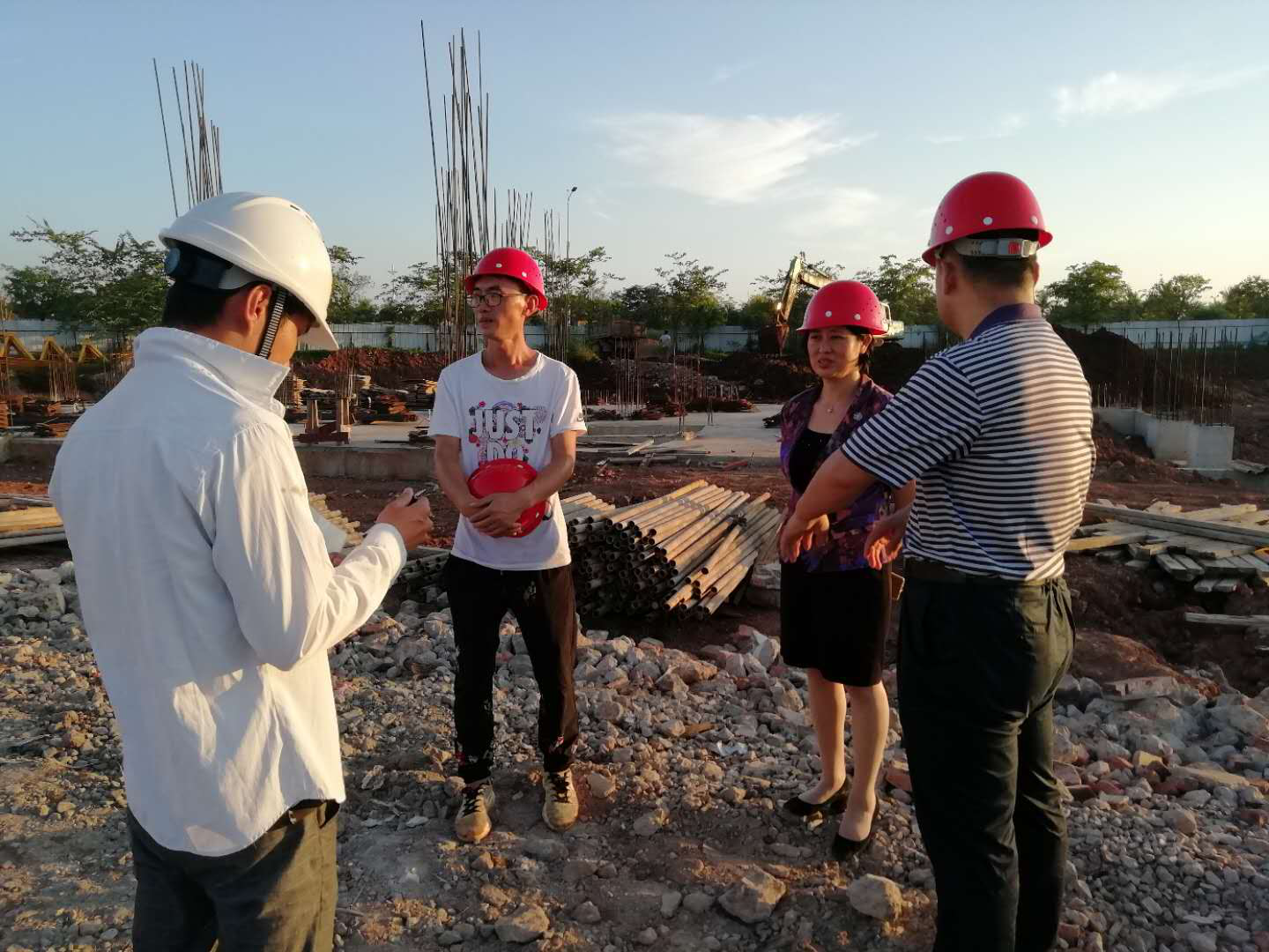 过建春副校长中秋节前夕检查桂林洋校区在建项目