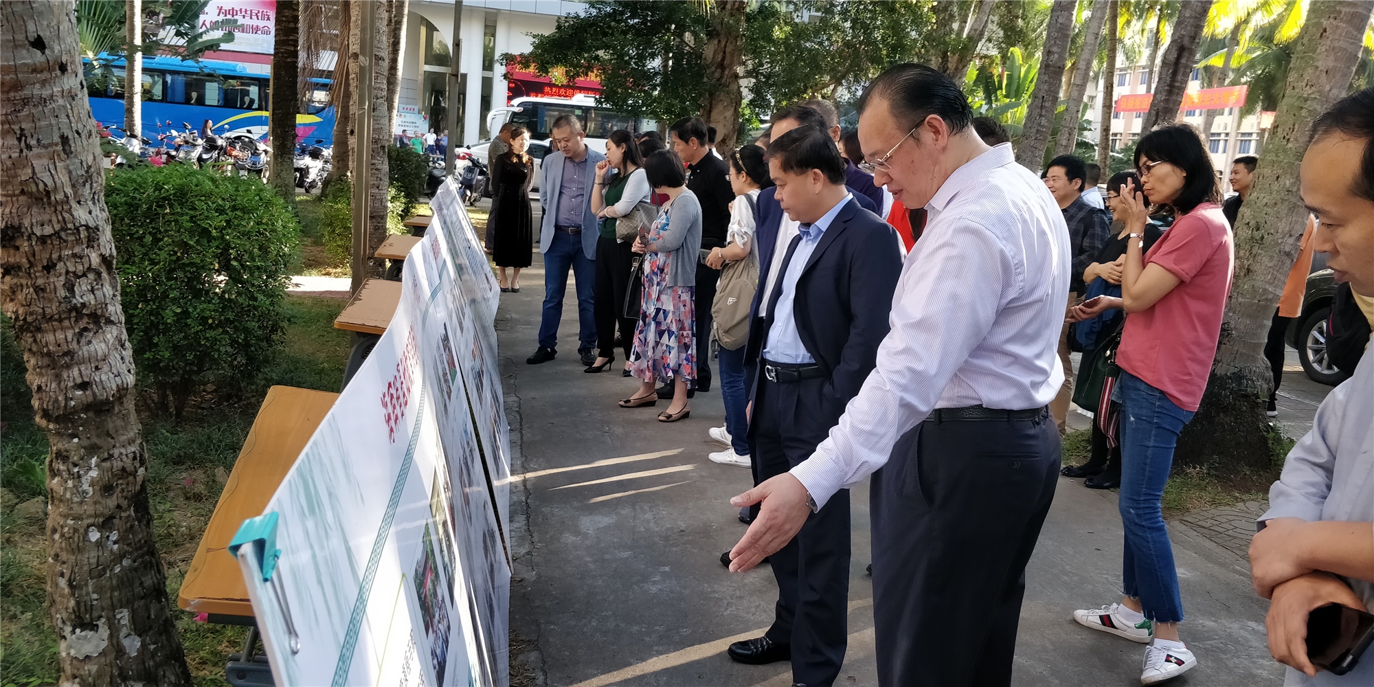 全省社科规划和基地管理工作座谈会在我校顺利举行