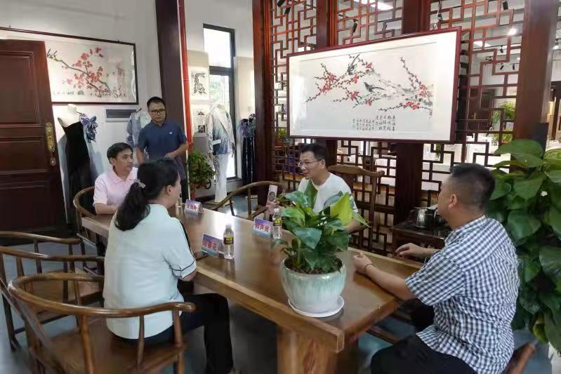 全国高校美育教指委副主任委员郭声健指导我校美育工作