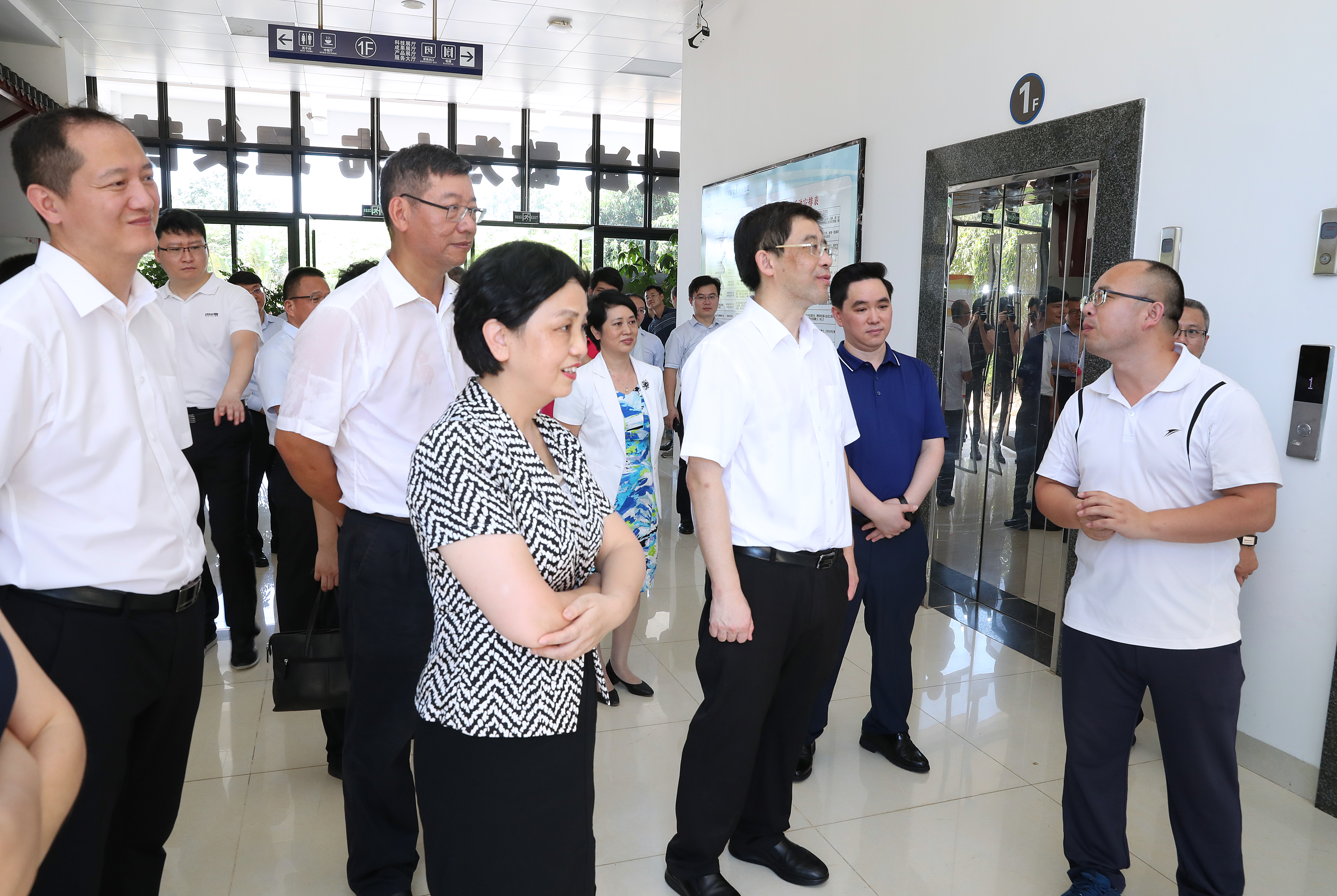 省委常委彭金辉到我校调研指导返校复课工作