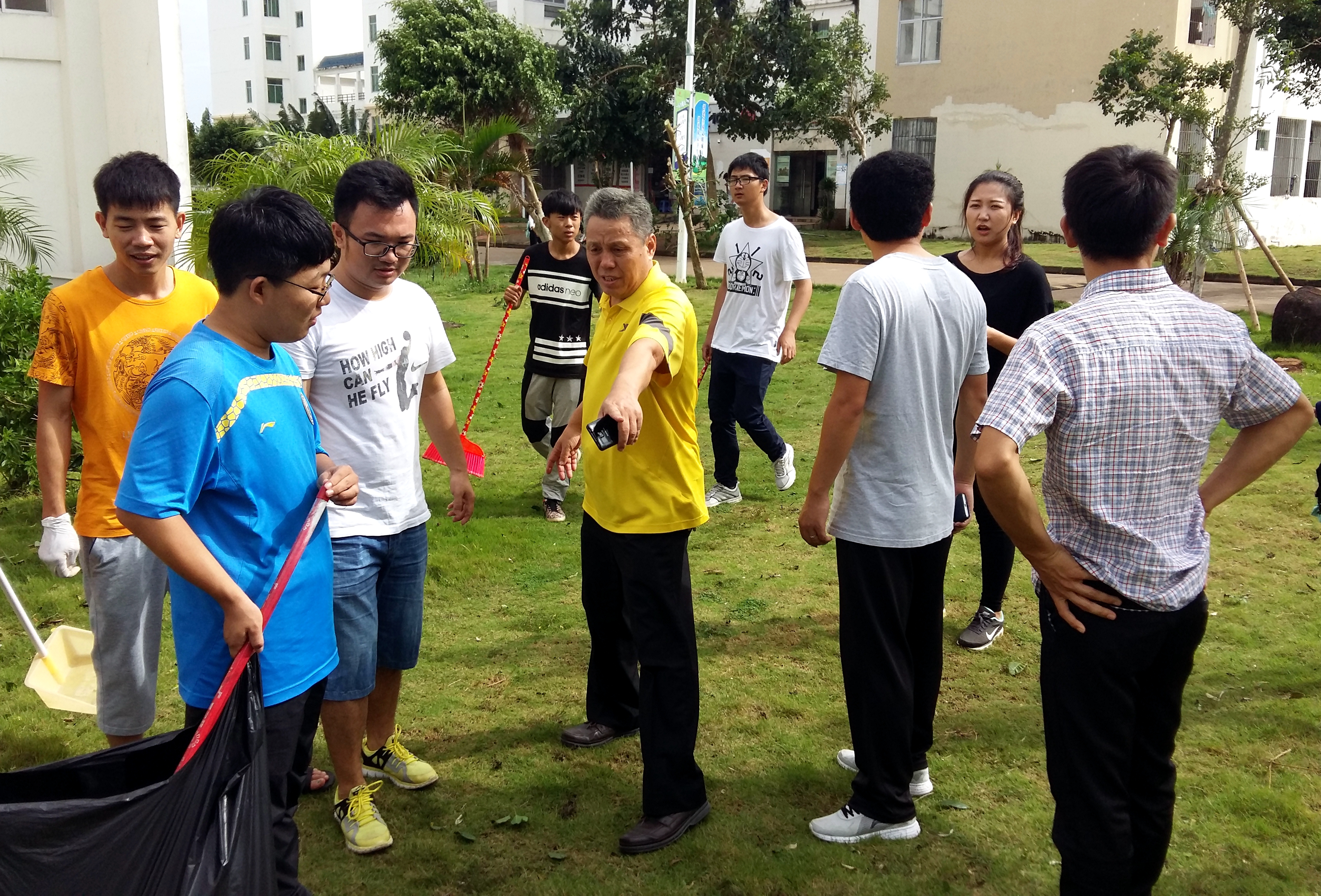 灾后重建 经管在行动――记经济与管理学院有序开展灾后重建工作