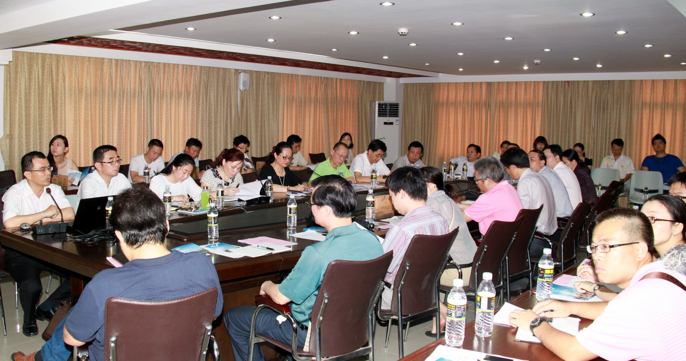 我校召开国际学生招生工作专题会议