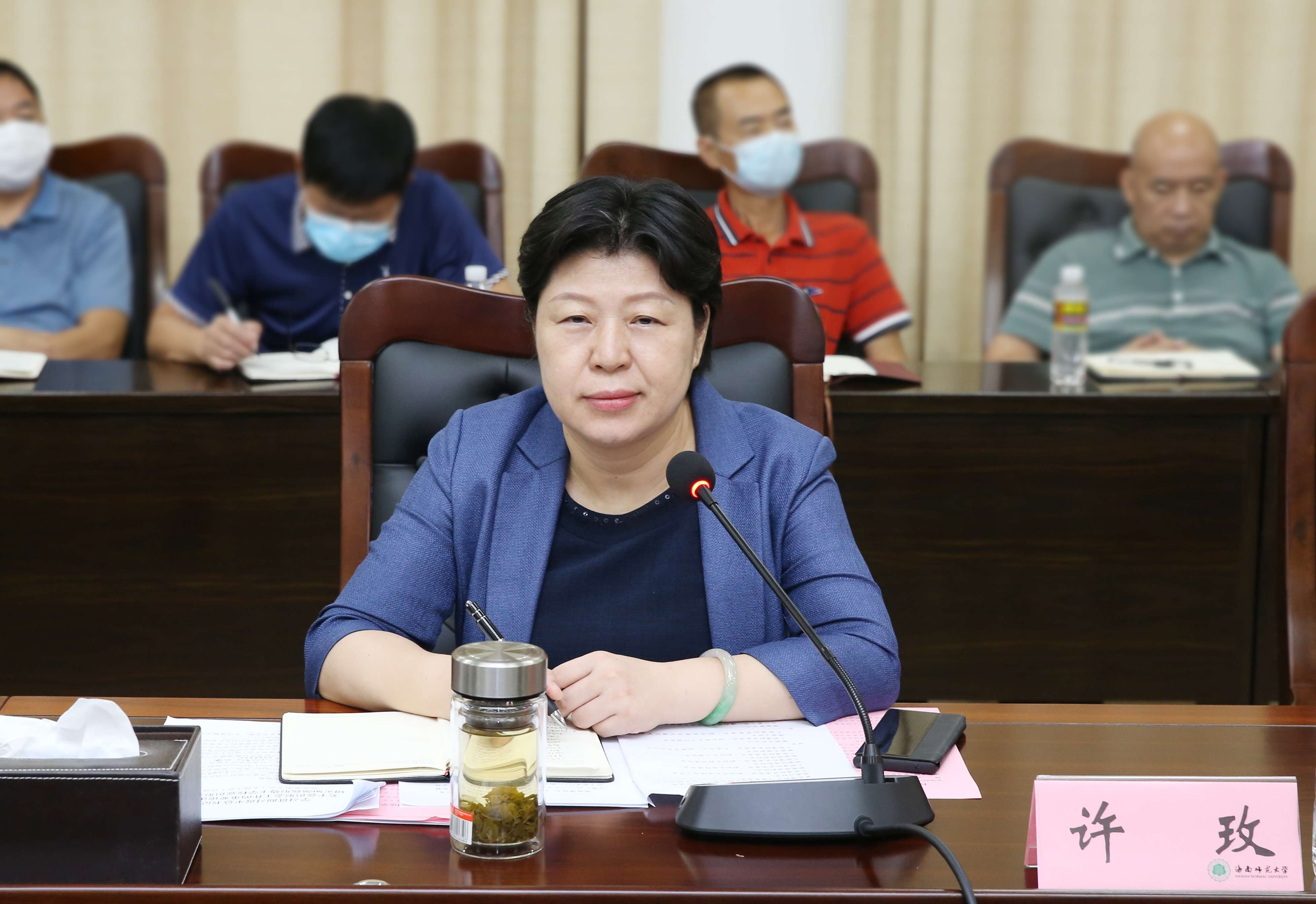 我校党委理论学习中心组召开学习贯彻习近平总书记意识形态工作重要论述精神（扩大）学习会