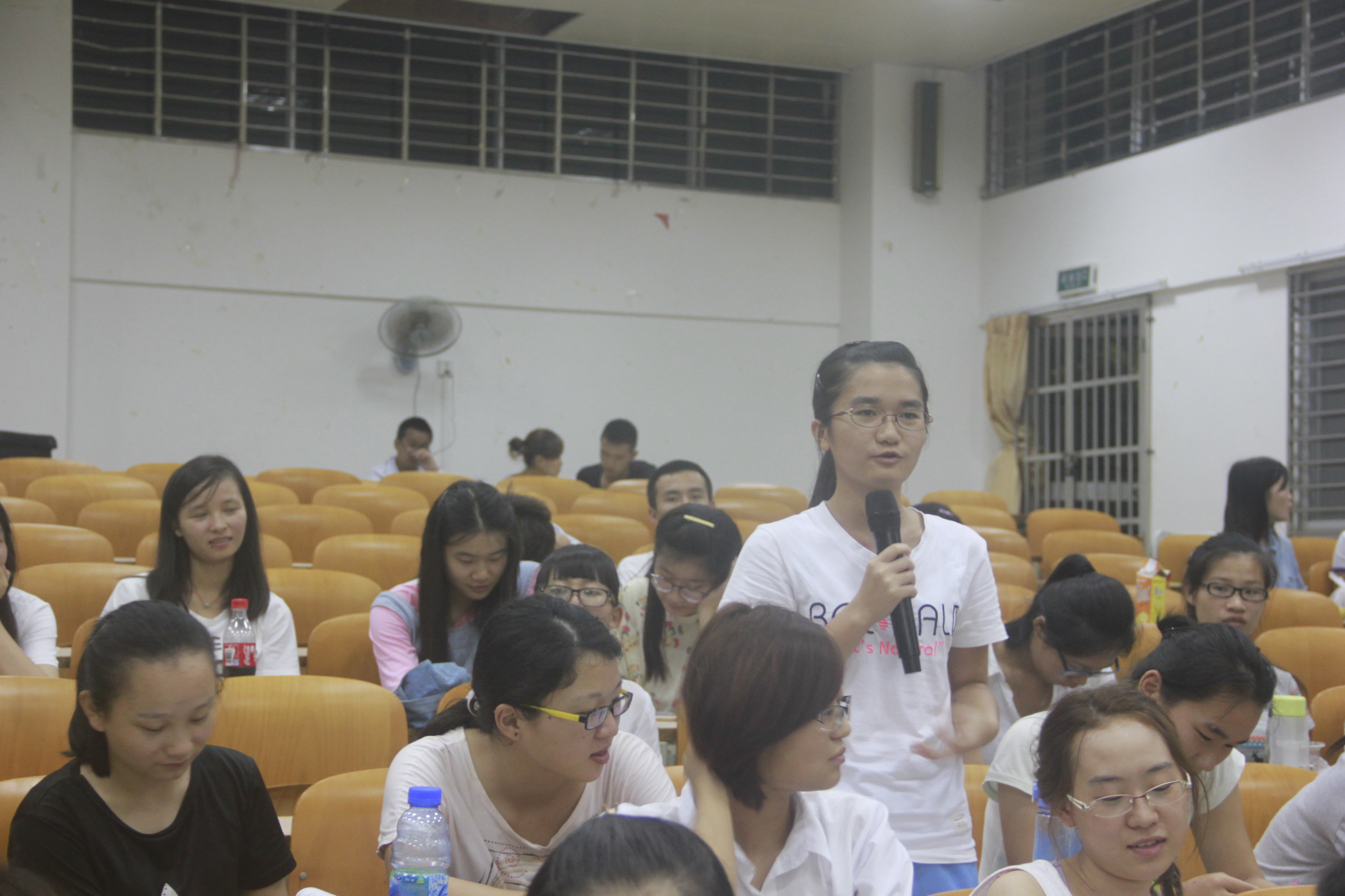 含英咀华，探骊得珠——记文学院第四届“探骊杯”学术论文写作大赛总结表彰大会