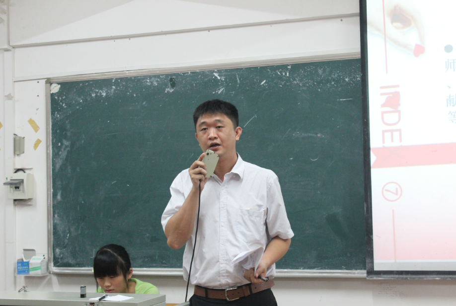 生命呼唤血液，爱心需要奉献——记阳光青年志愿者协会无偿献血座谈会