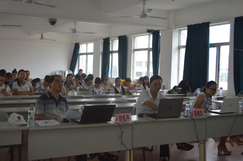 新型课堂，生动教学――记数学与统计学院教师技能大赛教案设计、CAI课件制作、模拟课