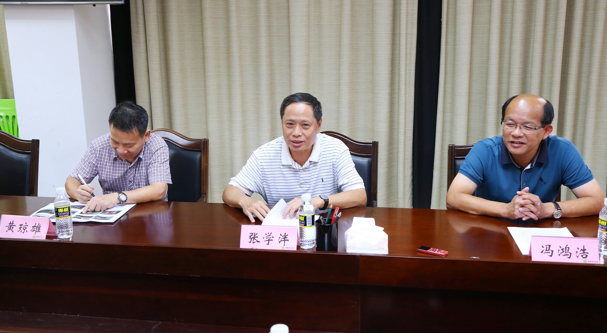 省文明办、省教育厅、海口市领导莅临我校指导文明校园创建及海口市创全国文明城市工作