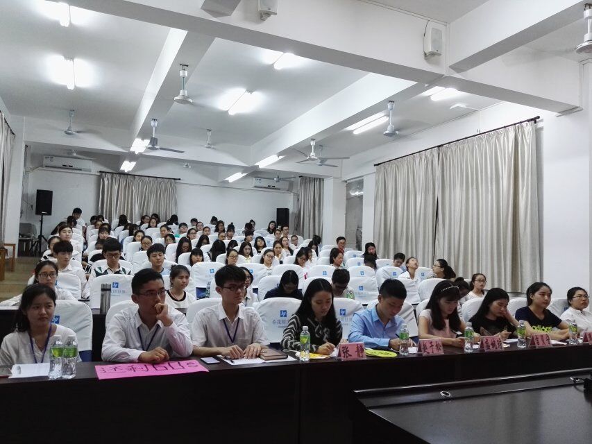 风采主持显魅力�D暨生命科学学院第二届主持人风采大赛初赛