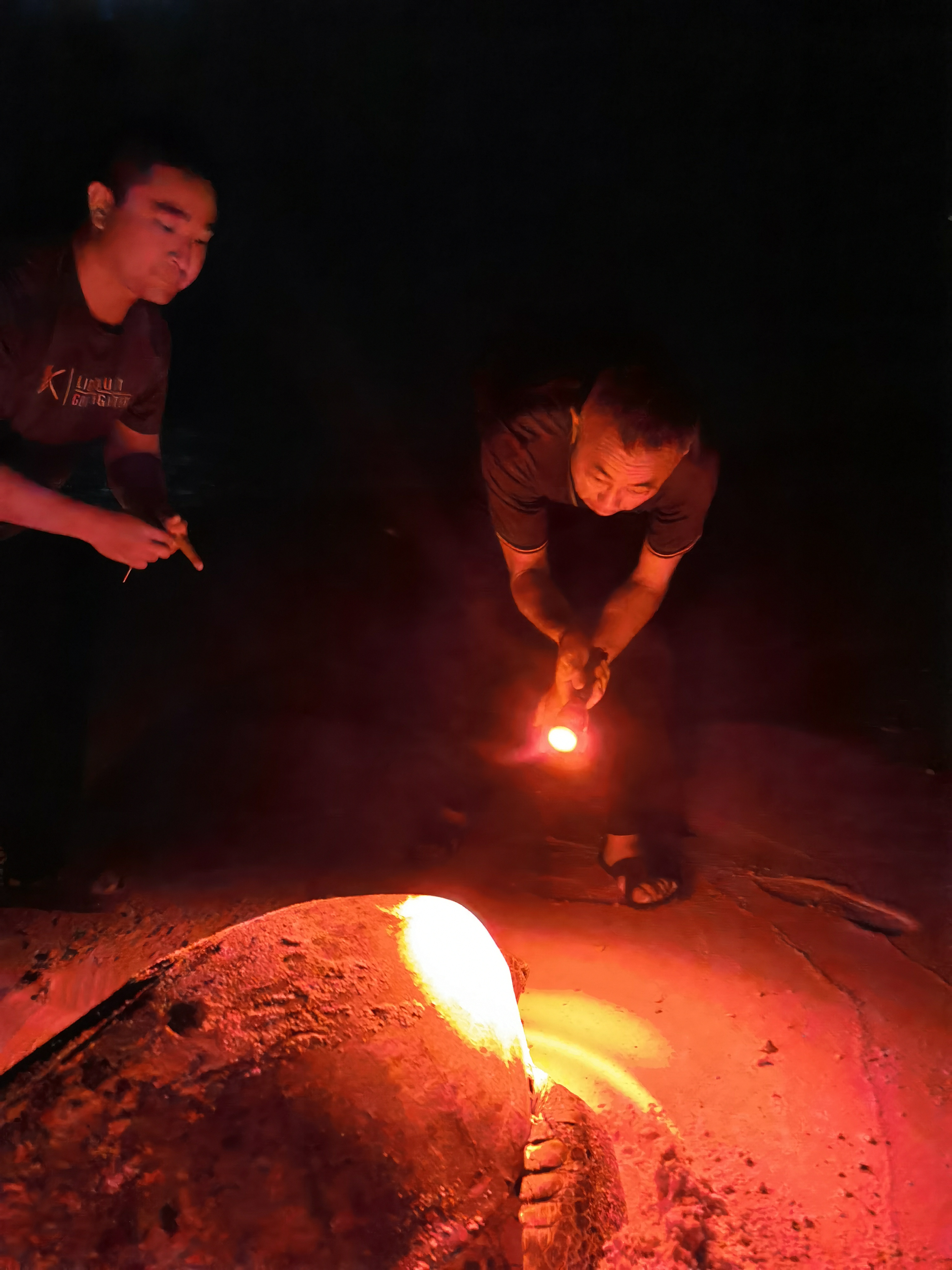 校领导率队赴西沙野外研究基地调研