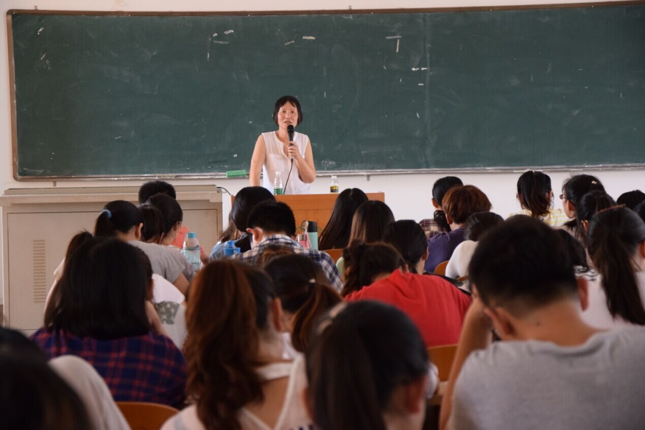 著名学者刘慧英举办“张洁的前世与今生”讲座