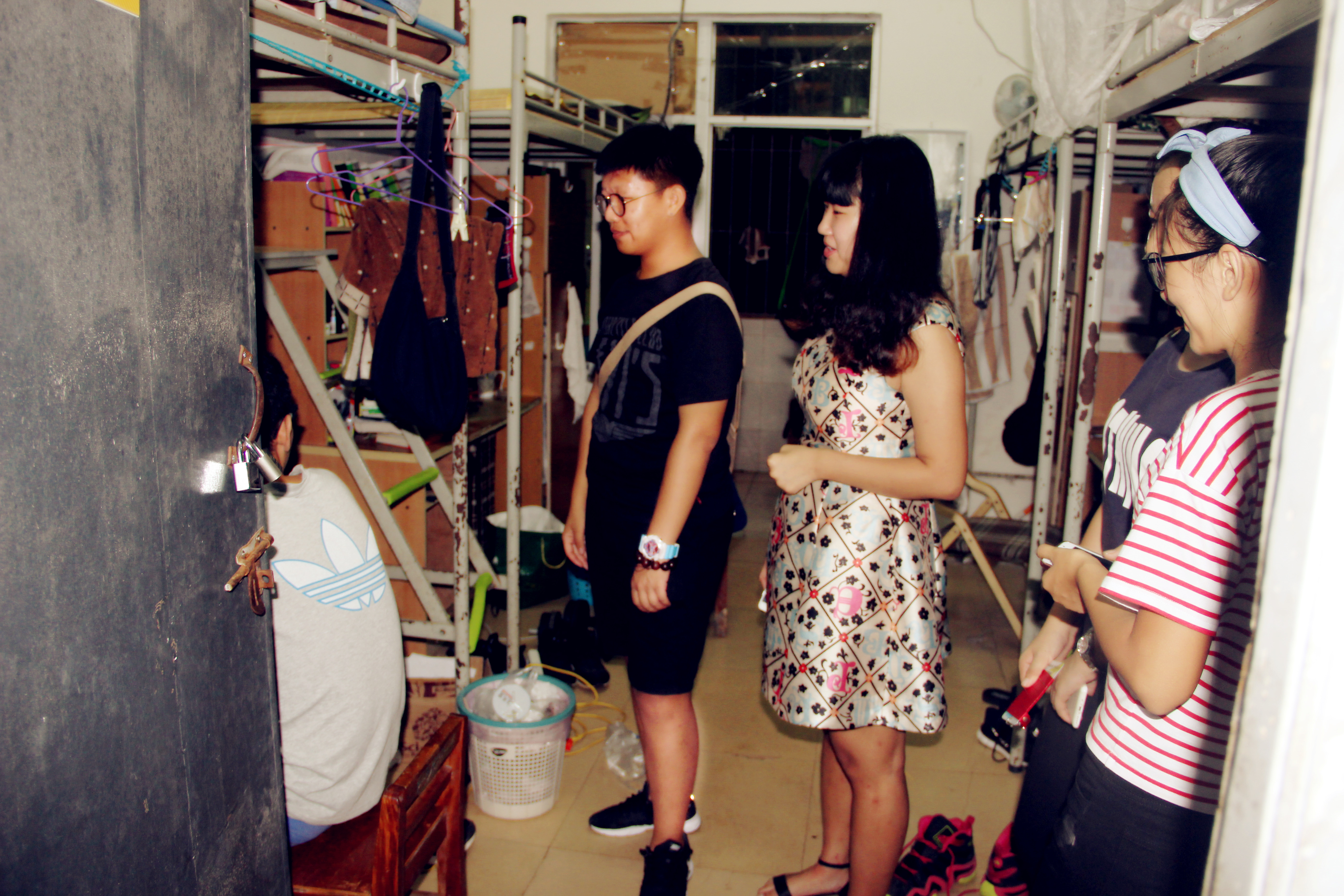 新学期新面貌――记外国语学院走访返校生宿舍