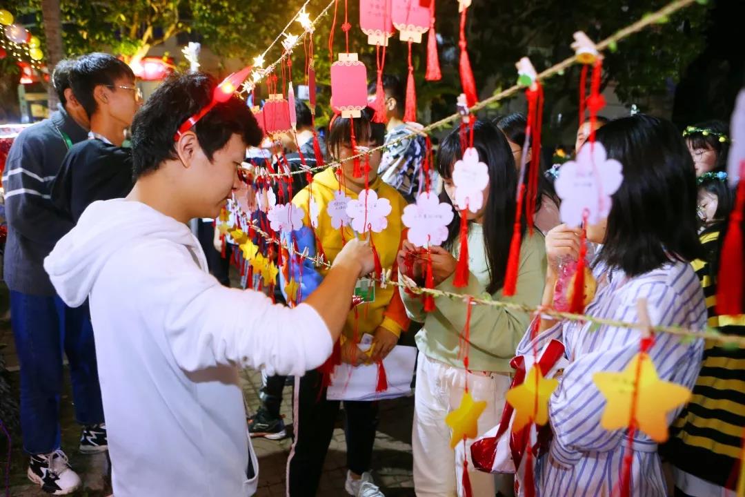 我校举行2020元旦游园活动迎新年