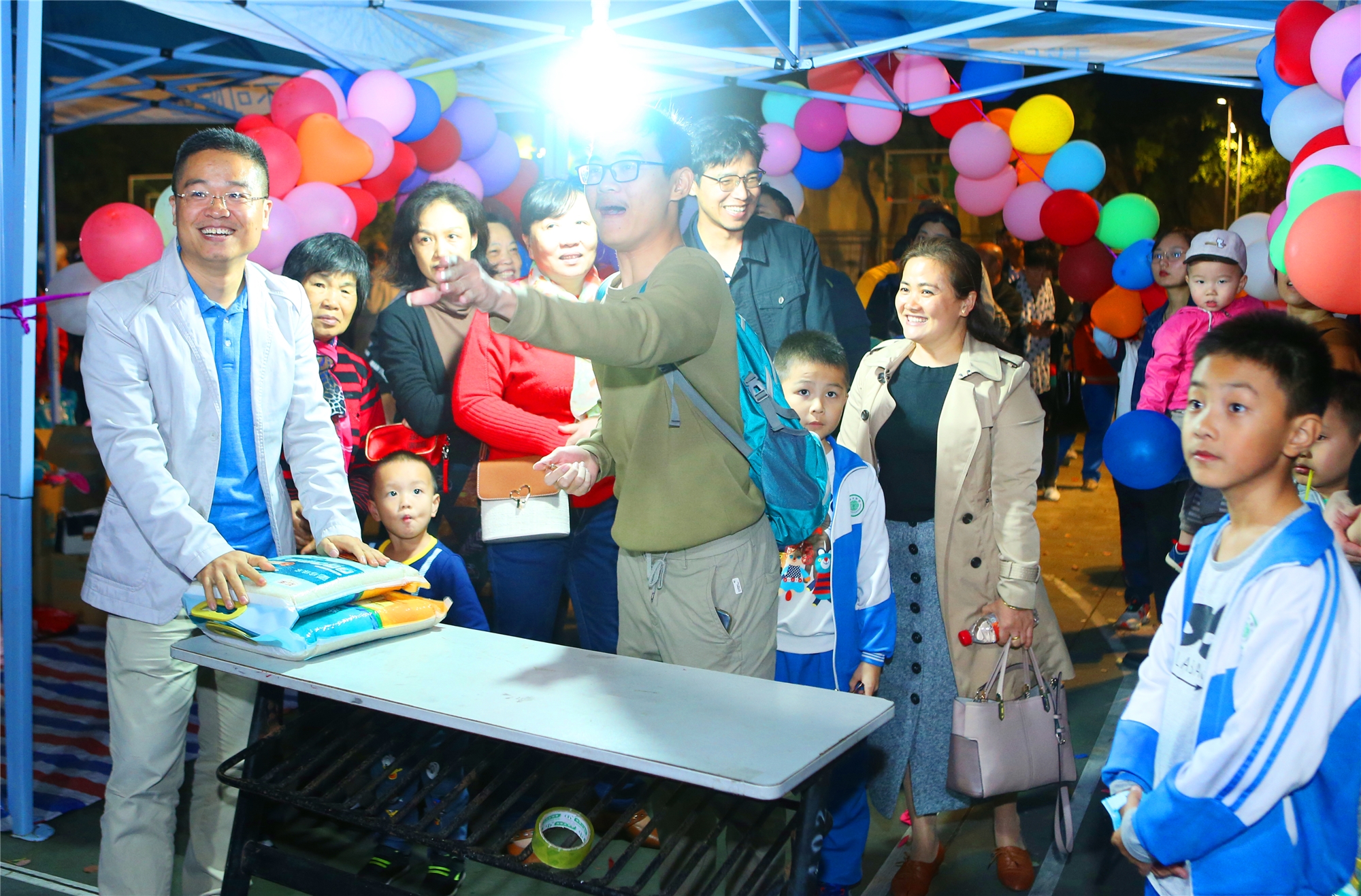 我校举行2020元旦游园活动迎新年