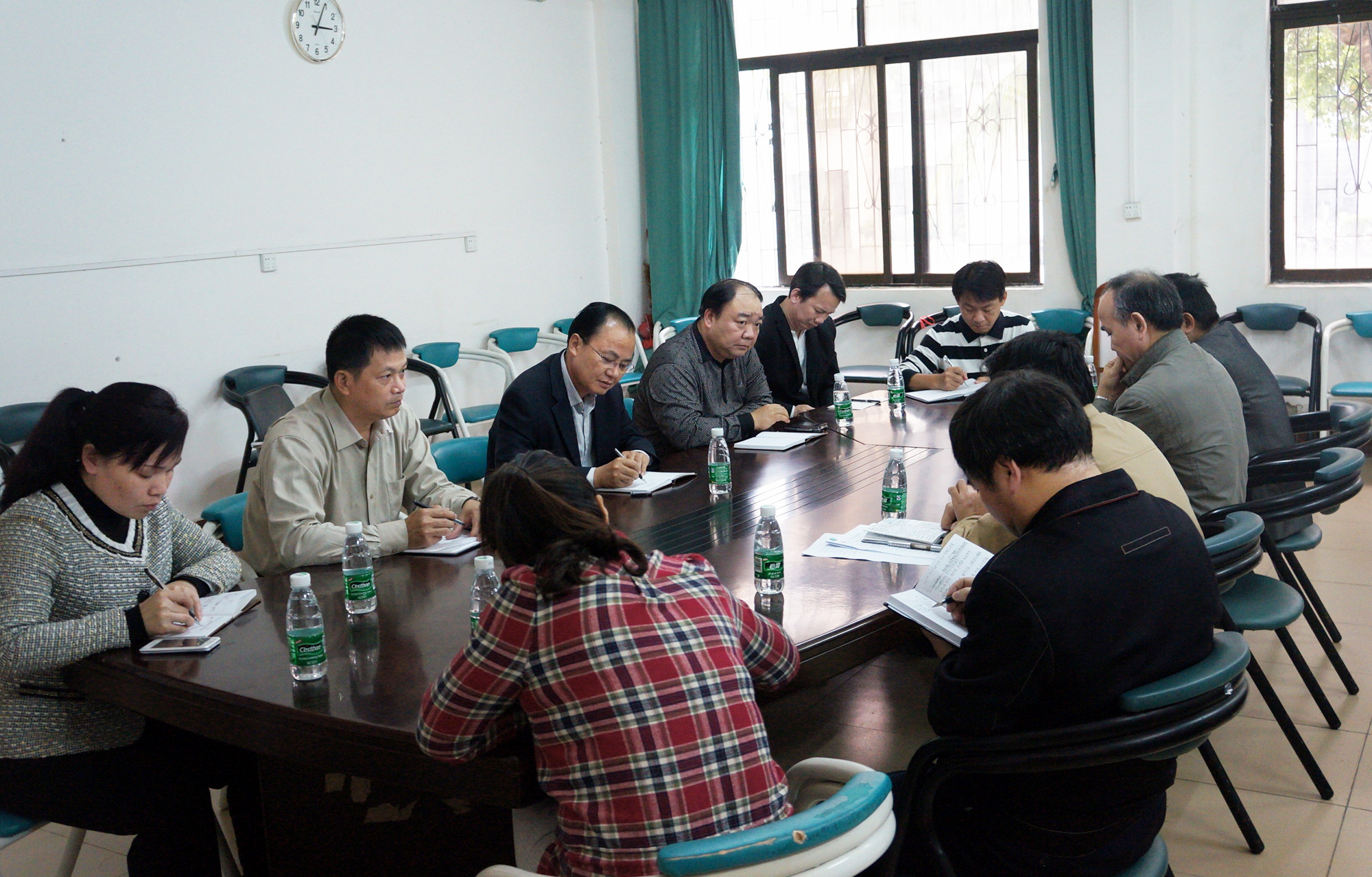 韩长日校长到物理与电子工程学院调研