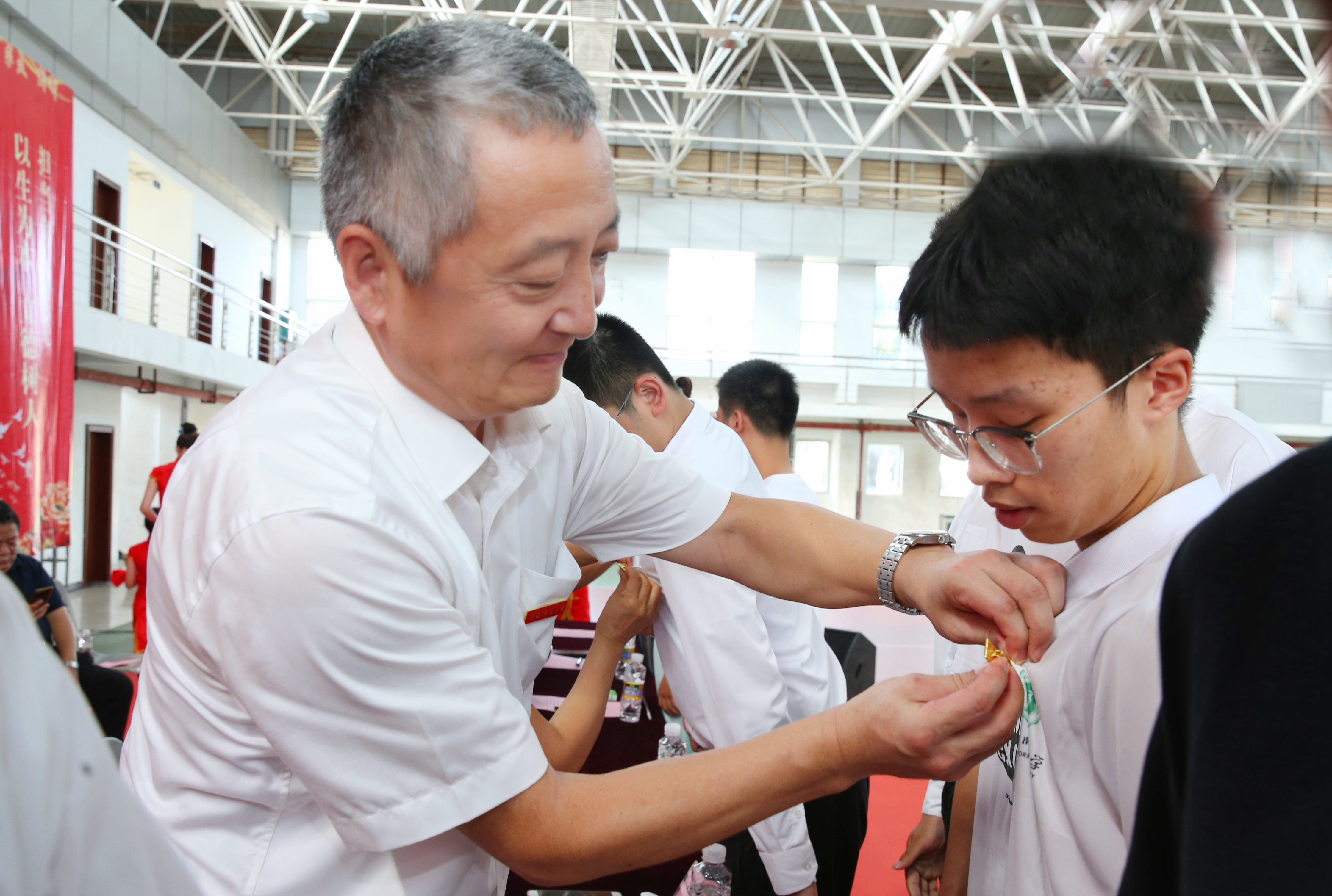 我校举行2021级本科生开学典礼