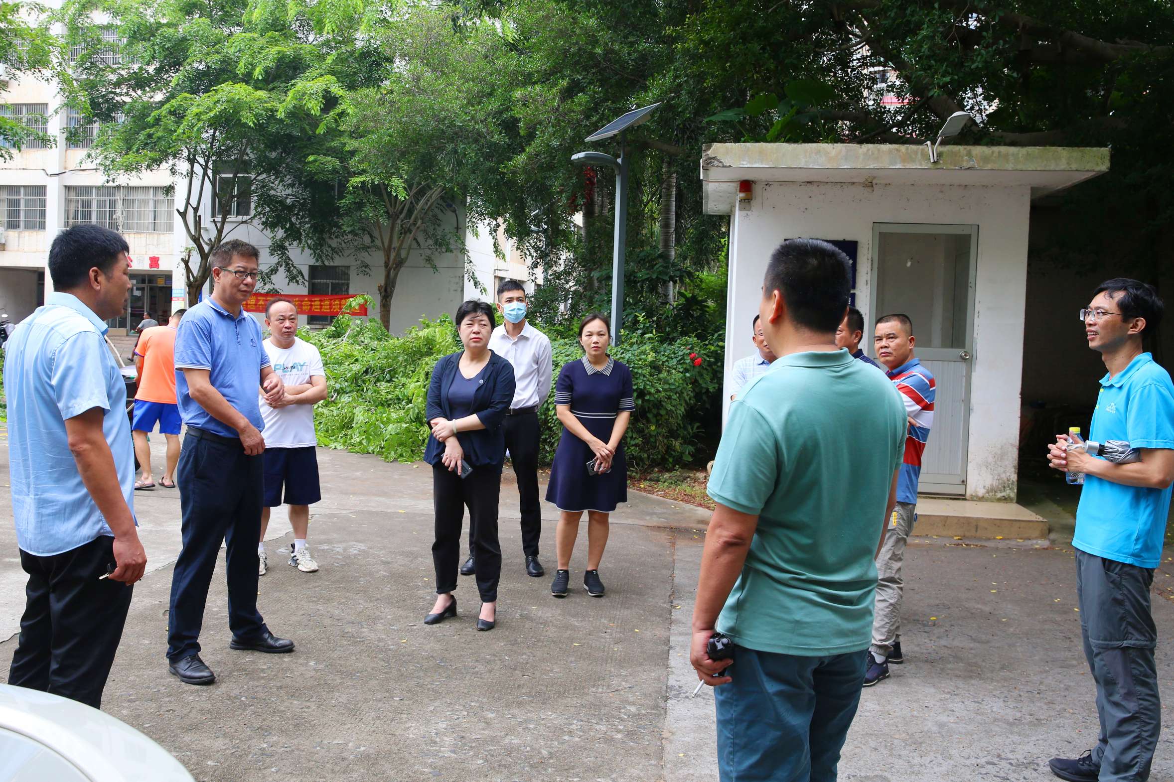 校领导分赴龙昆南、桂林洋校区检查校园防风防汛工作