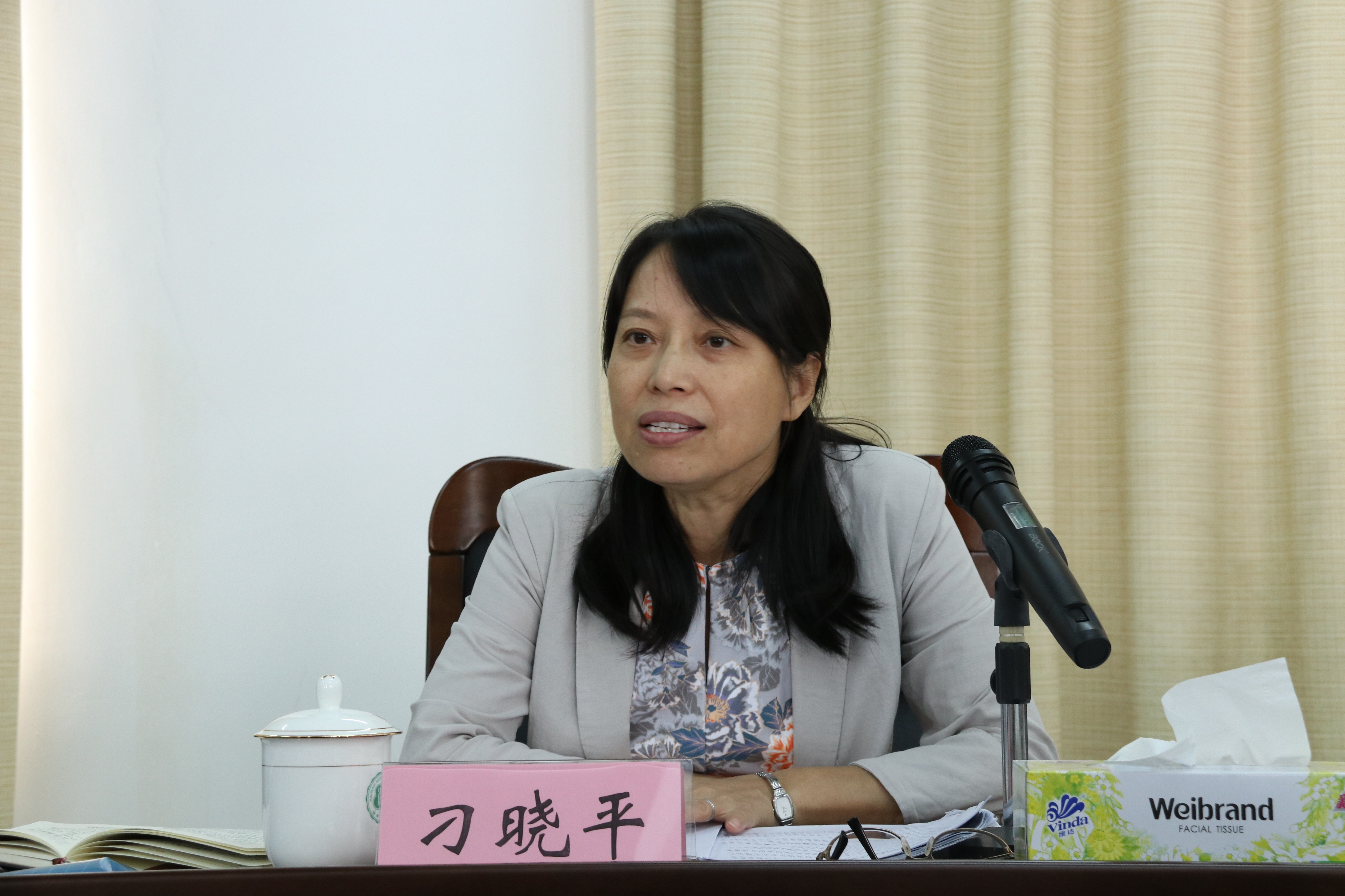 校领导到二级学院宣讲党的十九大精神