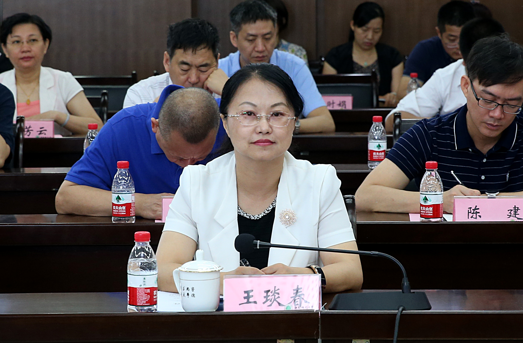 我校举行汉语言文学、生物科学专业二级认证专家见面会