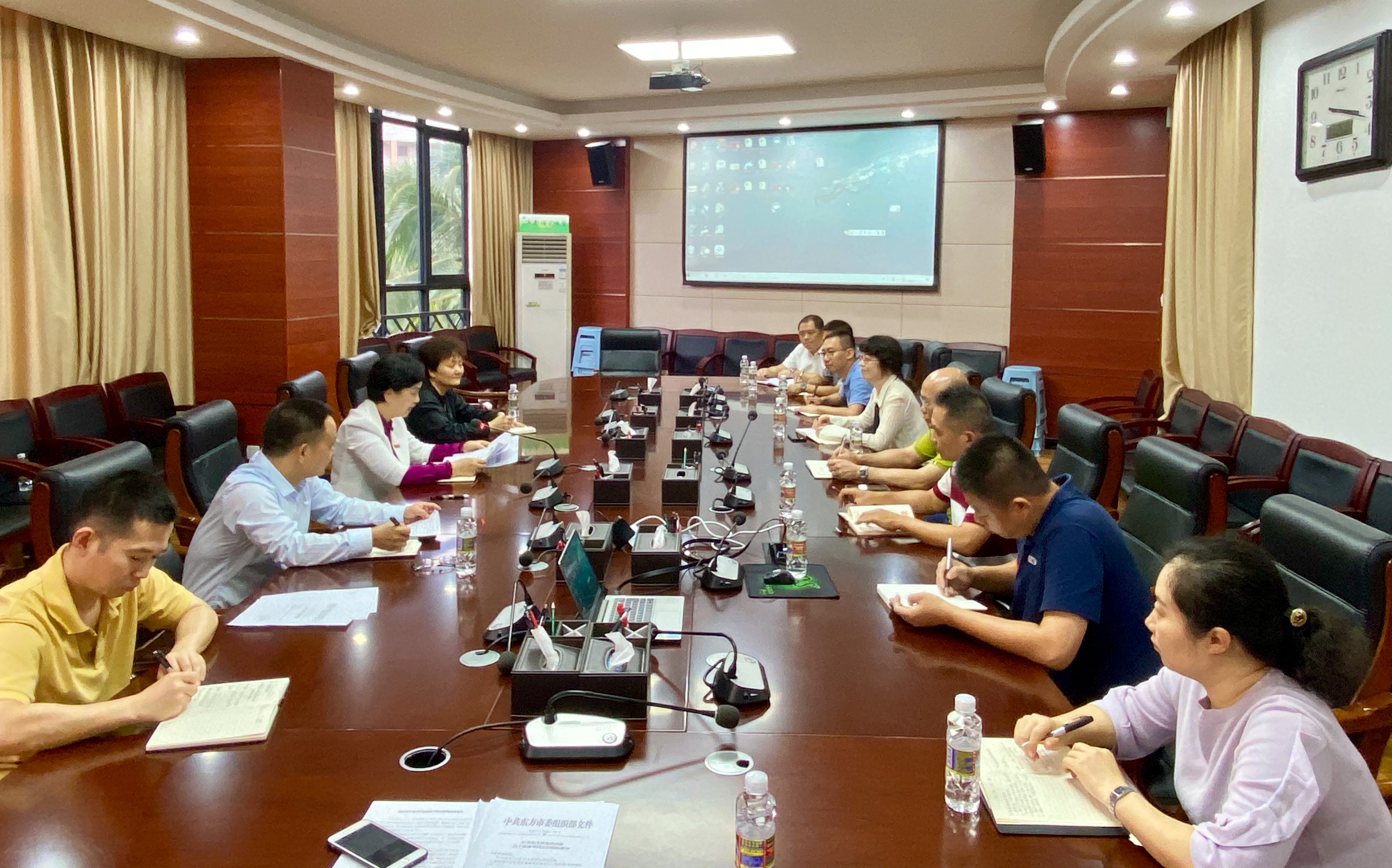 我校召开赴东方市挂职干部集体谈话会