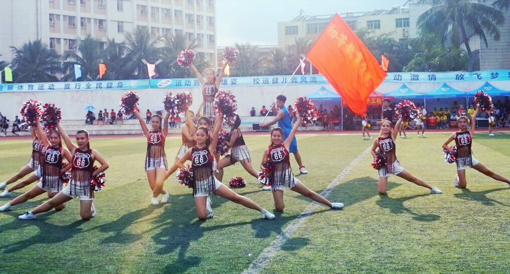 【第32届运动会】直击赛场：热爱运动，飞扬青春 