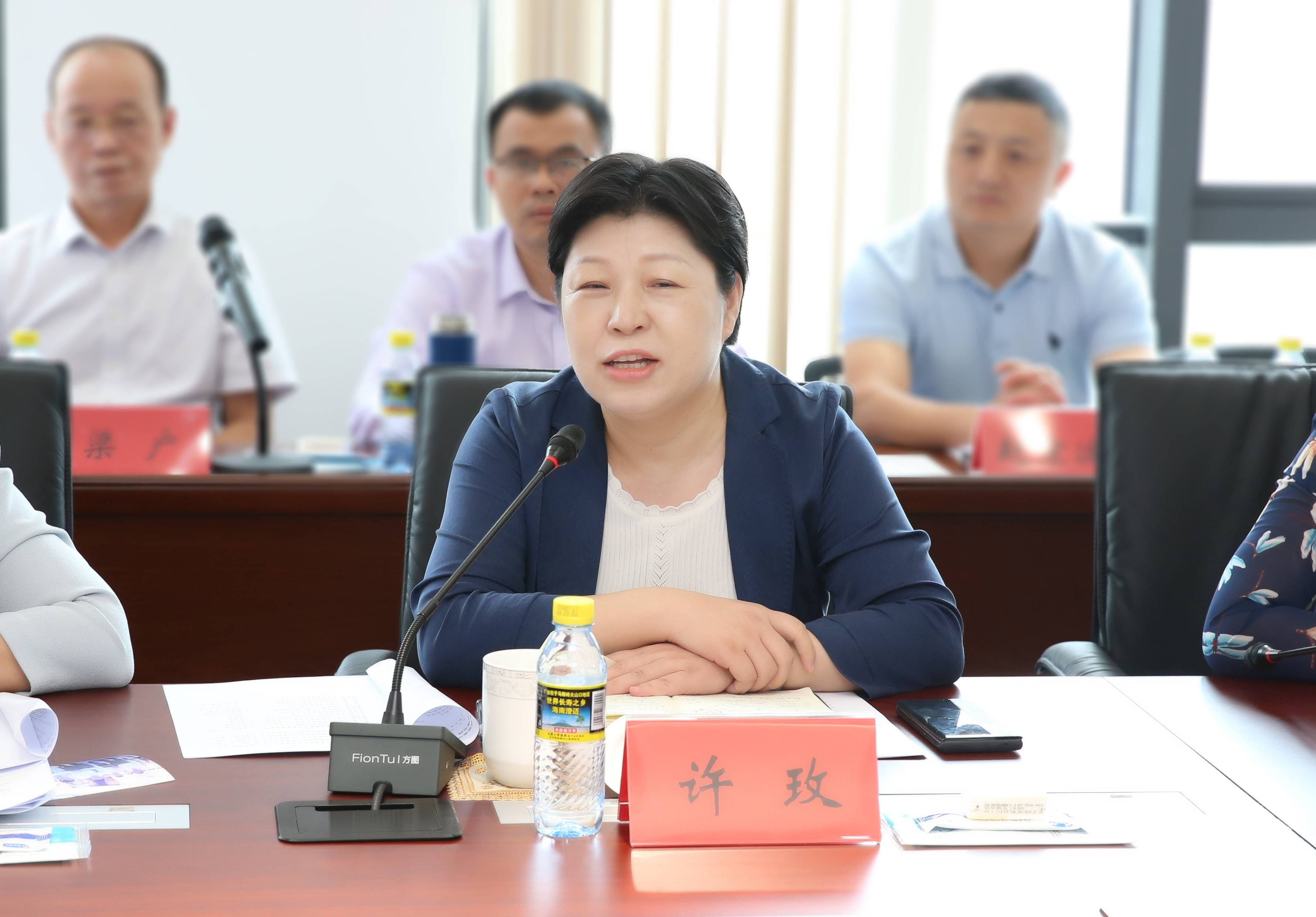 过建春、许玫赴中国联通海南省分公司调研座谈