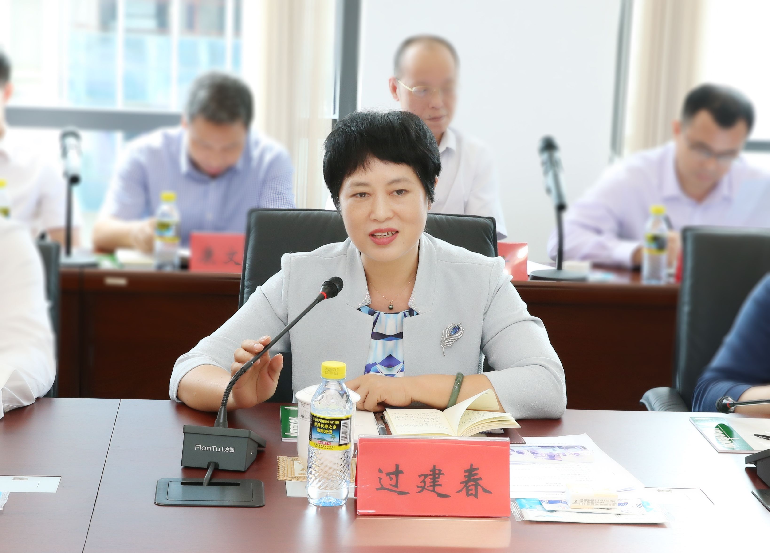 过建春、许玫赴中国联通海南省分公司调研座谈