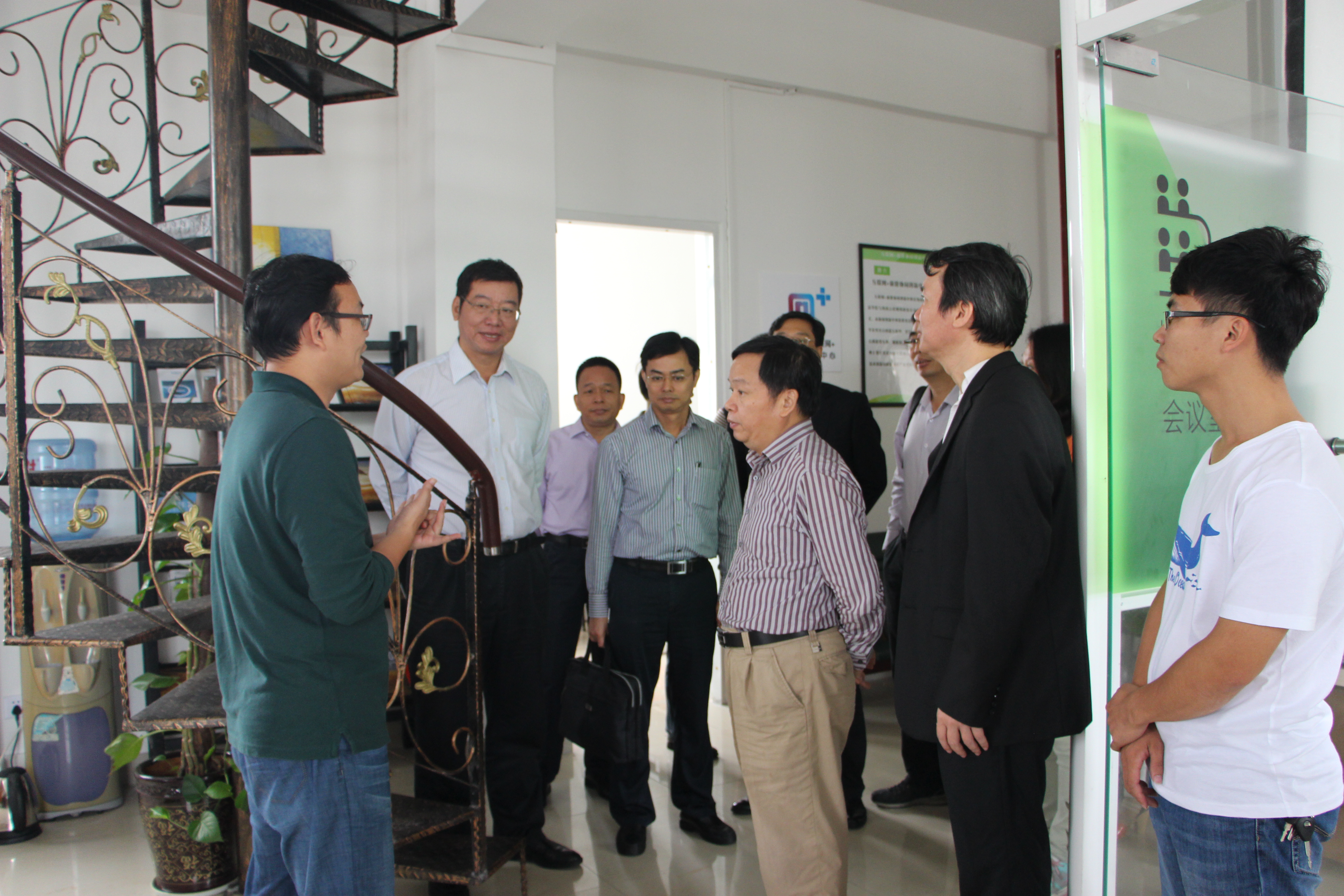 “感动海南”2015十大年度人物评选投票在我校启动