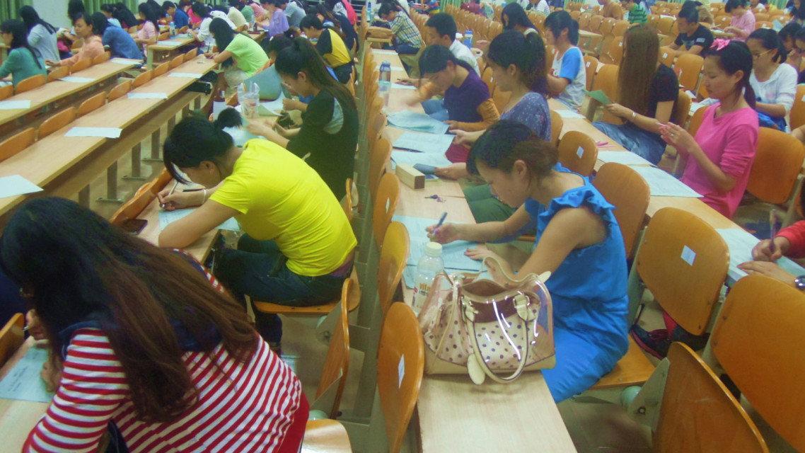 外国语学院举行2014年英语专四模拟考试