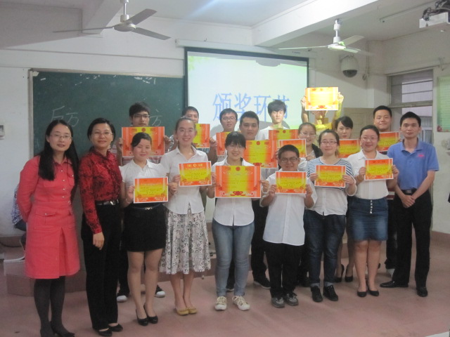 思辨绽放智慧之花――记生命科学学院“舌尖风暴”大学生辩论赛决赛