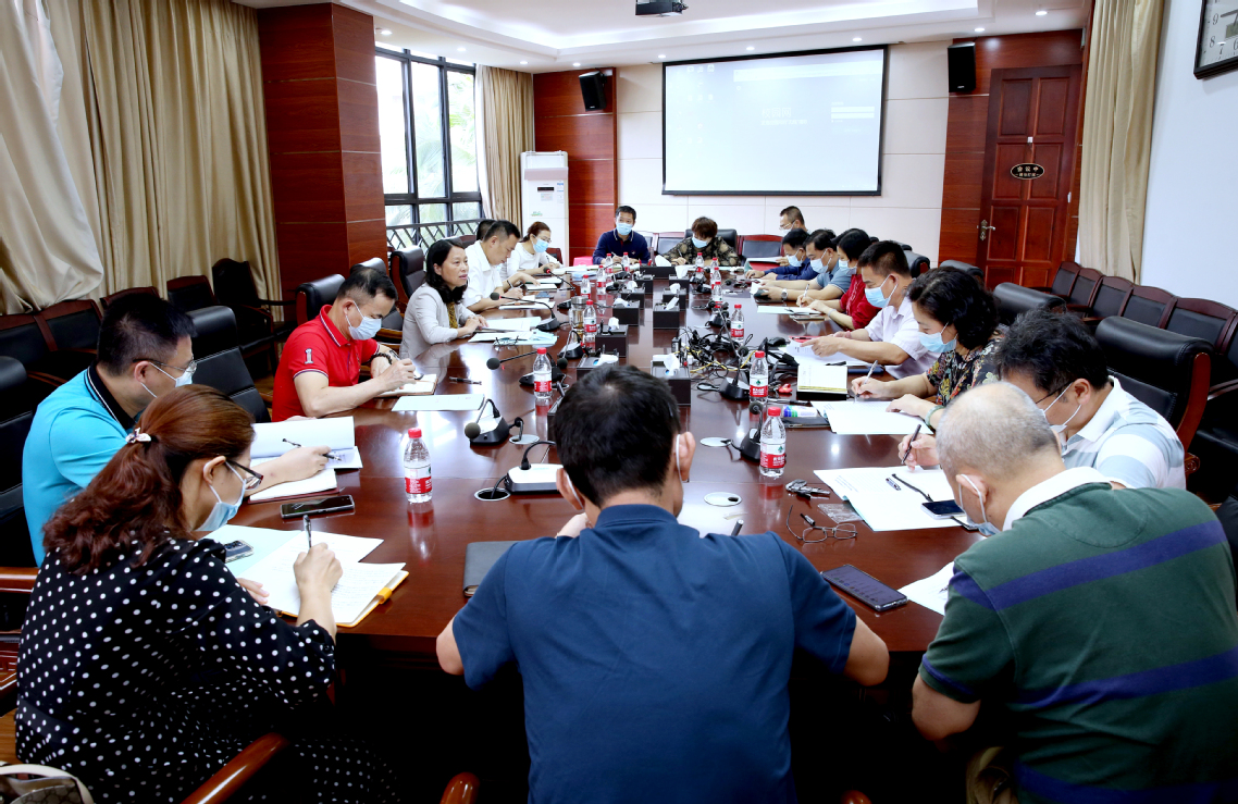 校工会委员会传达学习习近平总书记考察海南时的重要讲话精神