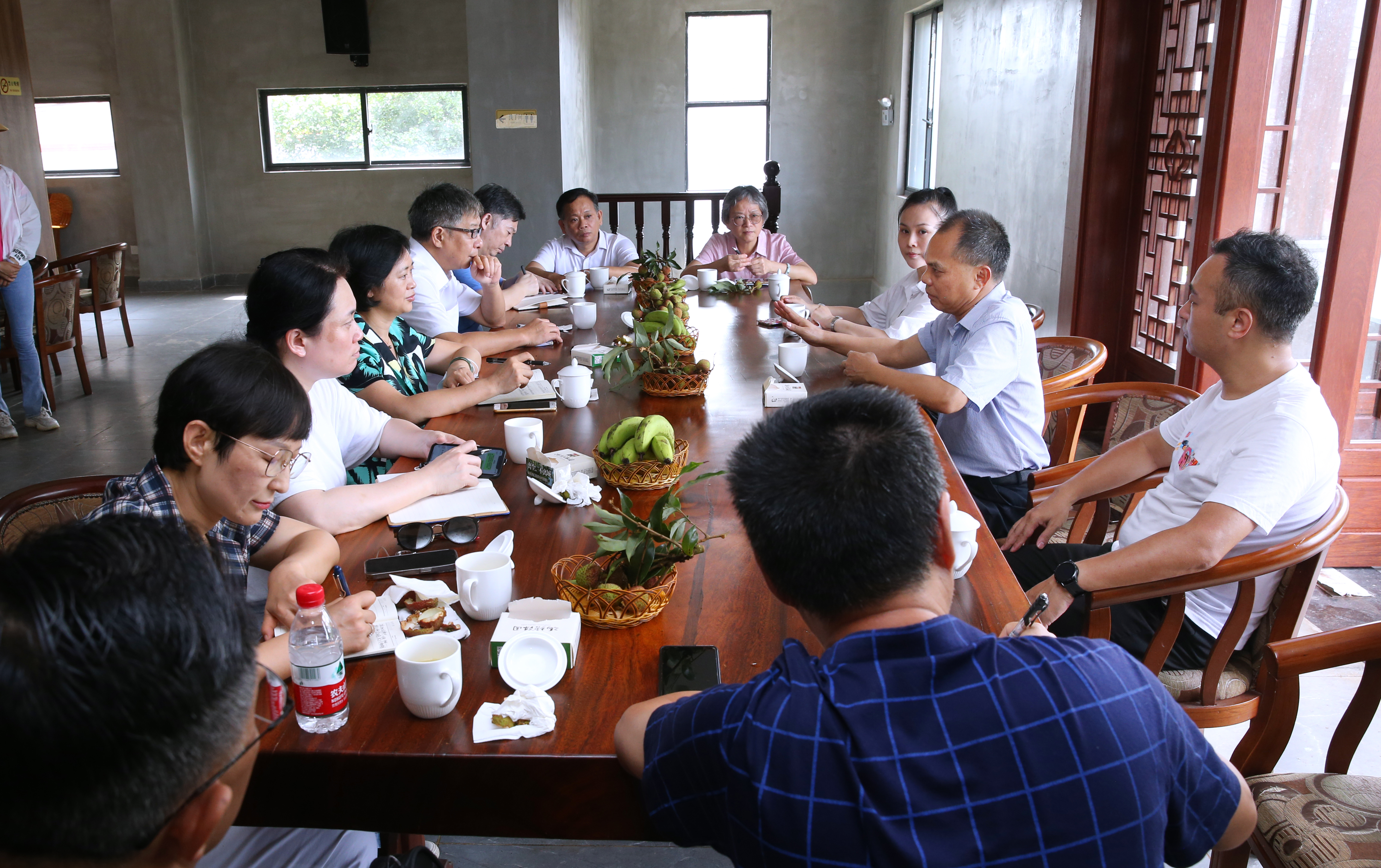 校领导到冯塘绿园开展访企拓岗促就业活动