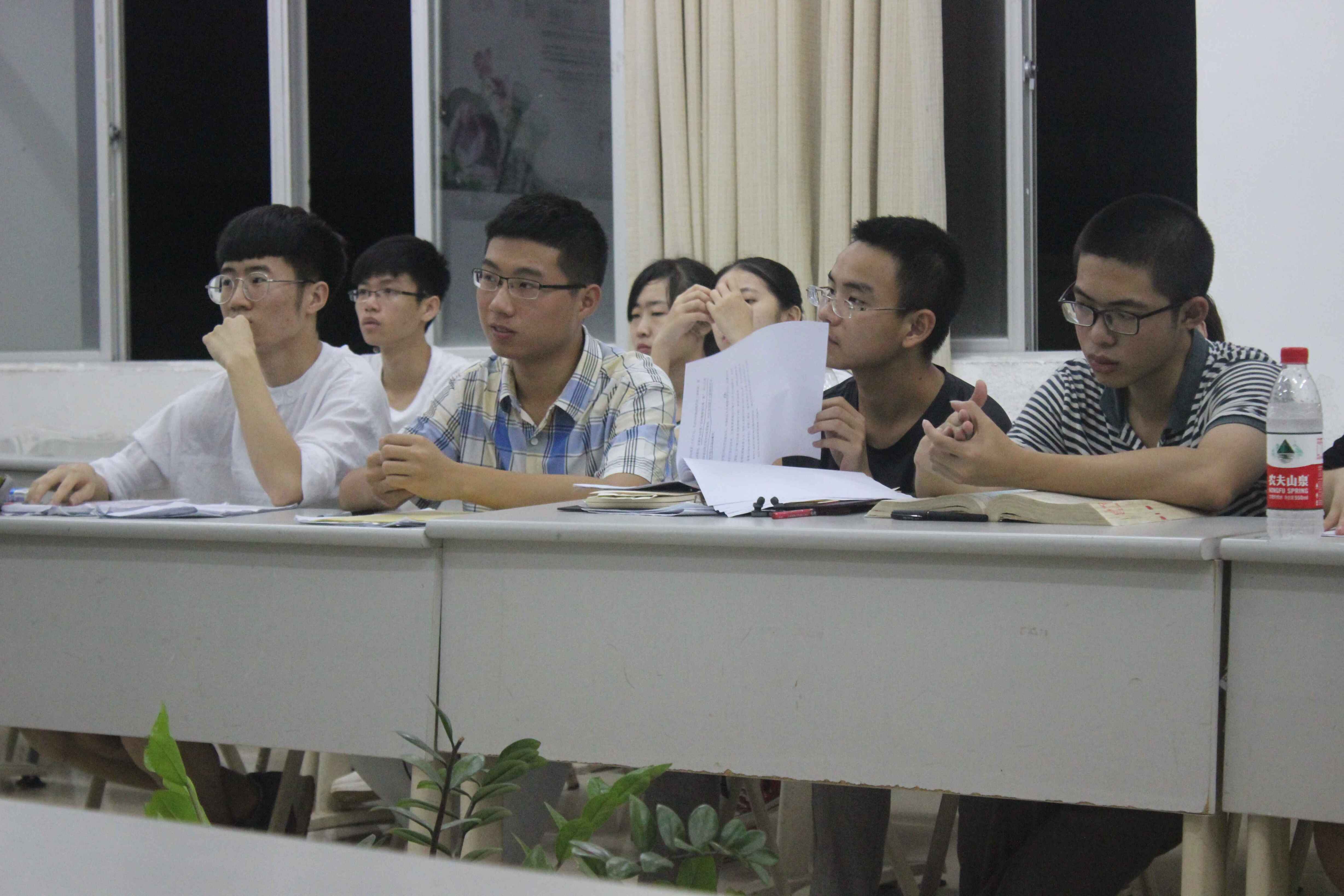 青年之声·仁智相当 书香传递记法学院成功举办第二期读书会