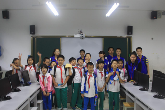 青年之声・爱心义教，快乐你我――记物理与电子工程学院琼山一小志愿服务活动