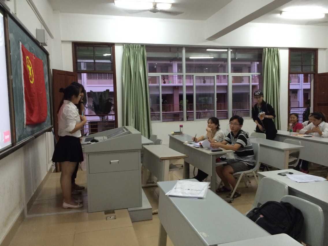 外国语学院2015年举办三期团日活动汇报大会