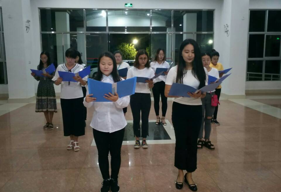 青年之声・文学院迎新晚会初次彩排活动