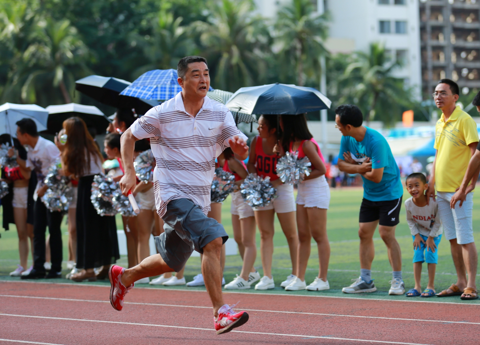 【第32届运动会】花絮：赛场上的教职工