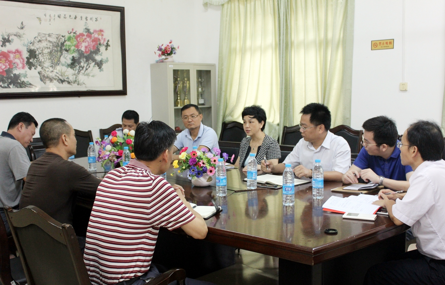 李红梅书记深入二级学院调研