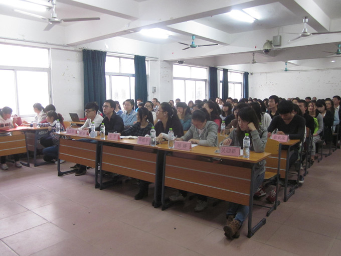 无悔青春，因奋斗美丽——记初等教育学院团日活动汇报问答