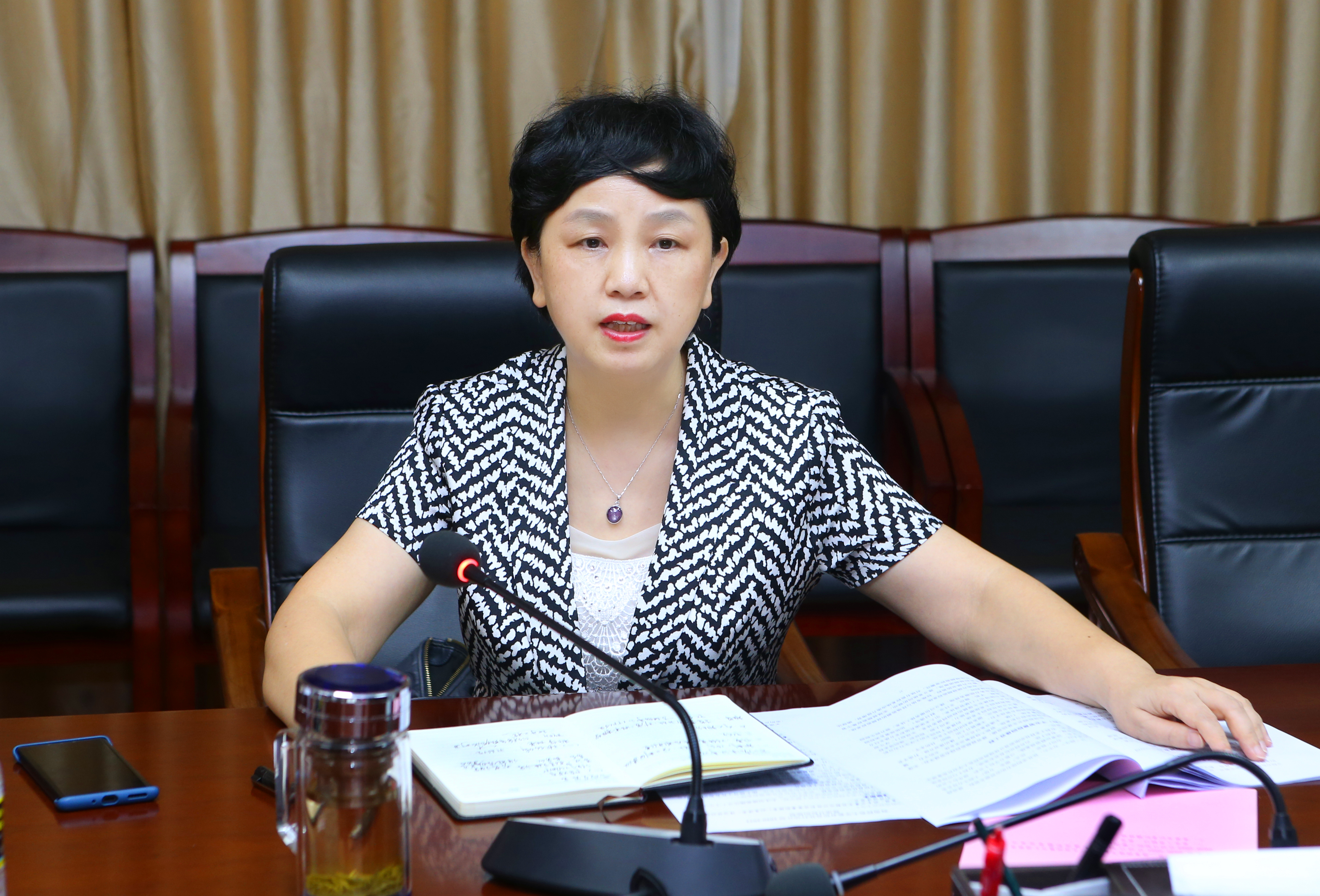 李红梅主持召开网络安全与信息化领导小组专题会