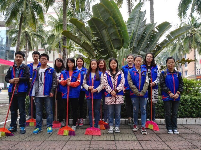 洁净校园   促进双创――记生命科学学院青年志愿者协会清扫校园活动