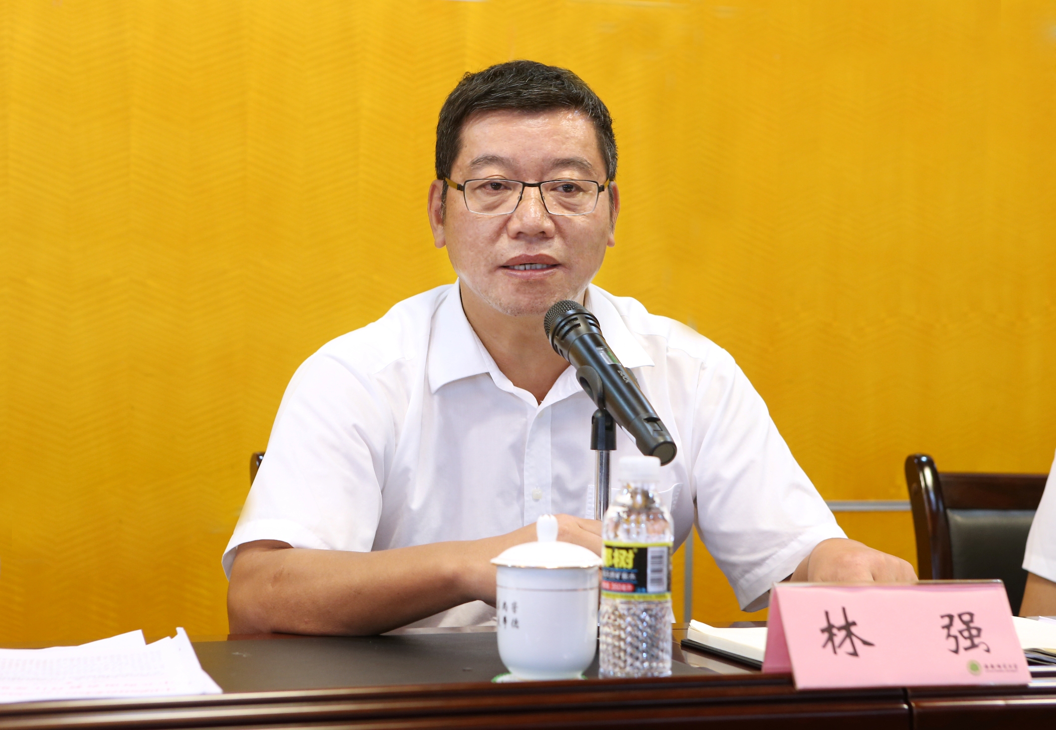 我校传达学习党的十九大精神和全省领导干部大会精神
