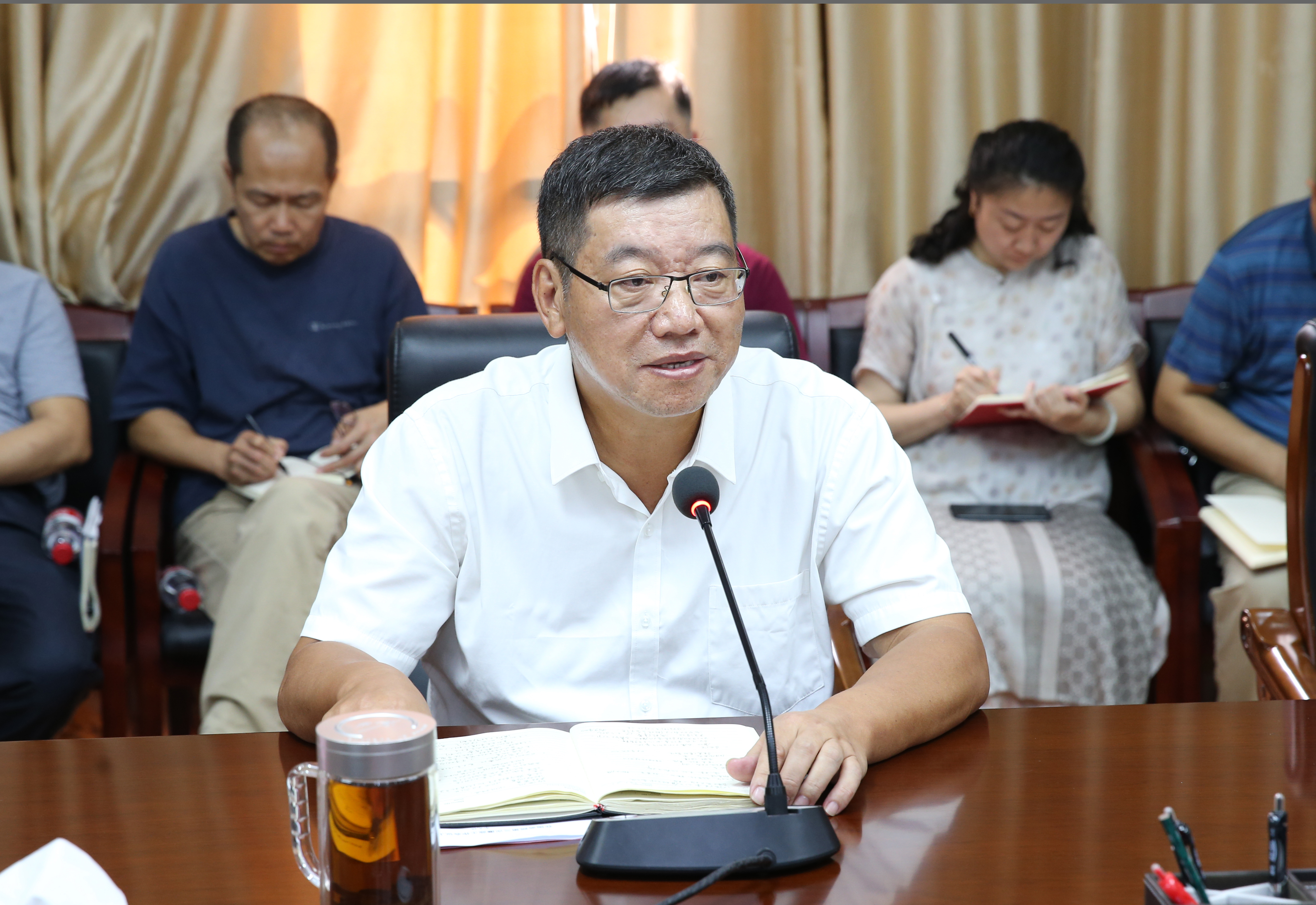 我校召开廉政工作专题会