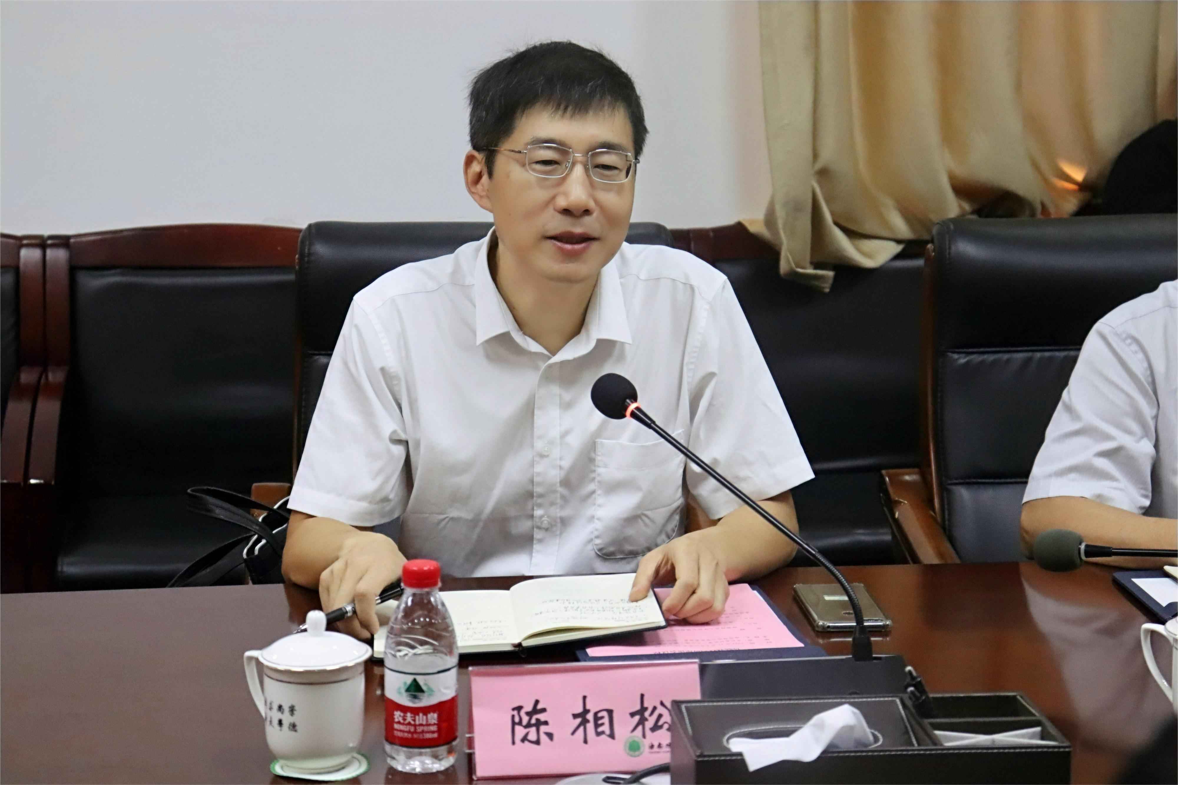 湖北理工学院院长李社教一行到我校调研座谈