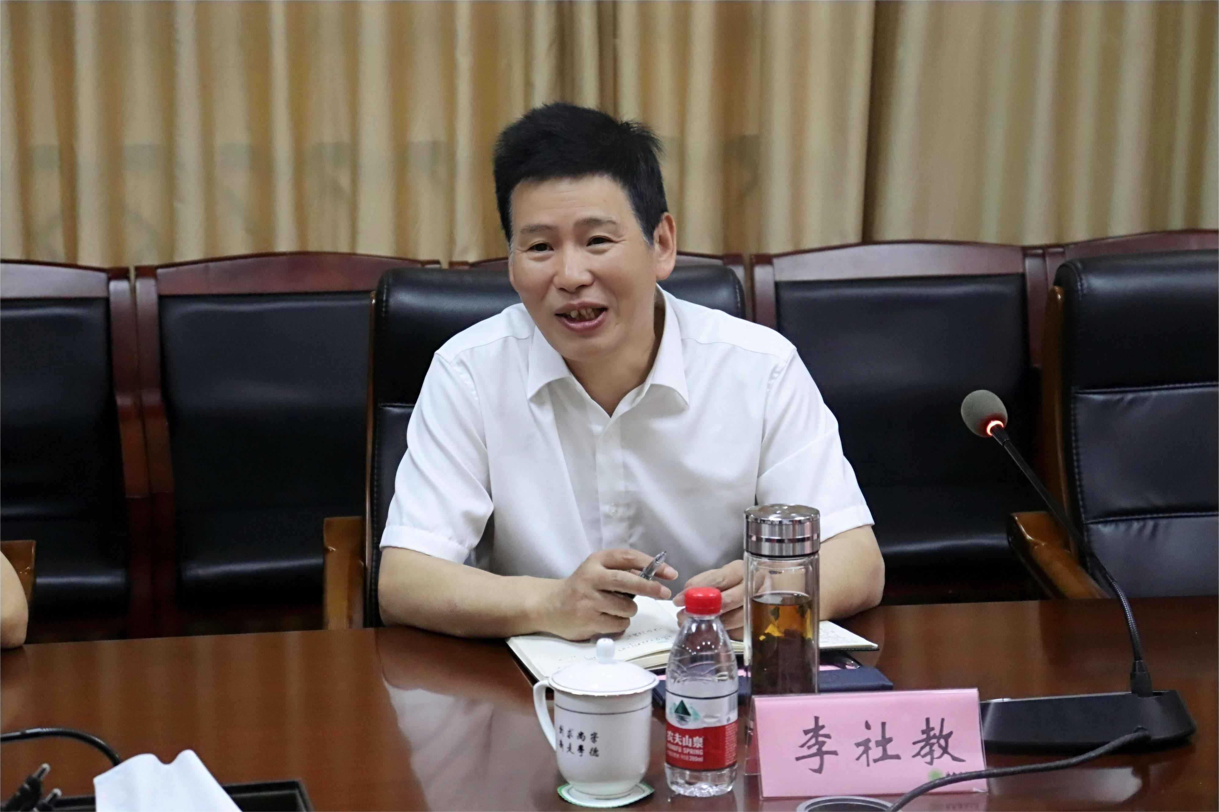 湖北理工学院院长李社教一行到我校调研座谈