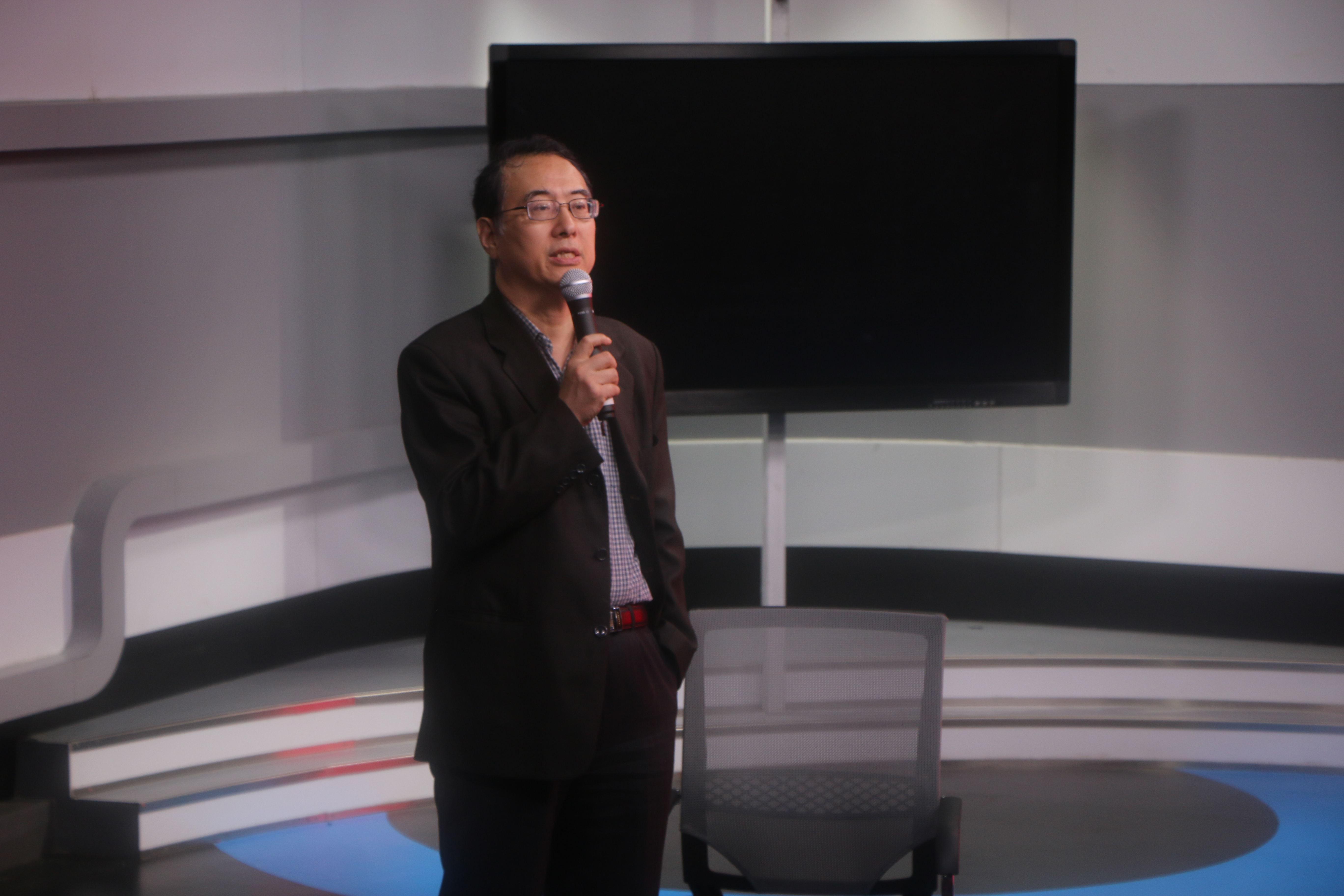 用声音控制节奏，用技巧完善品质  