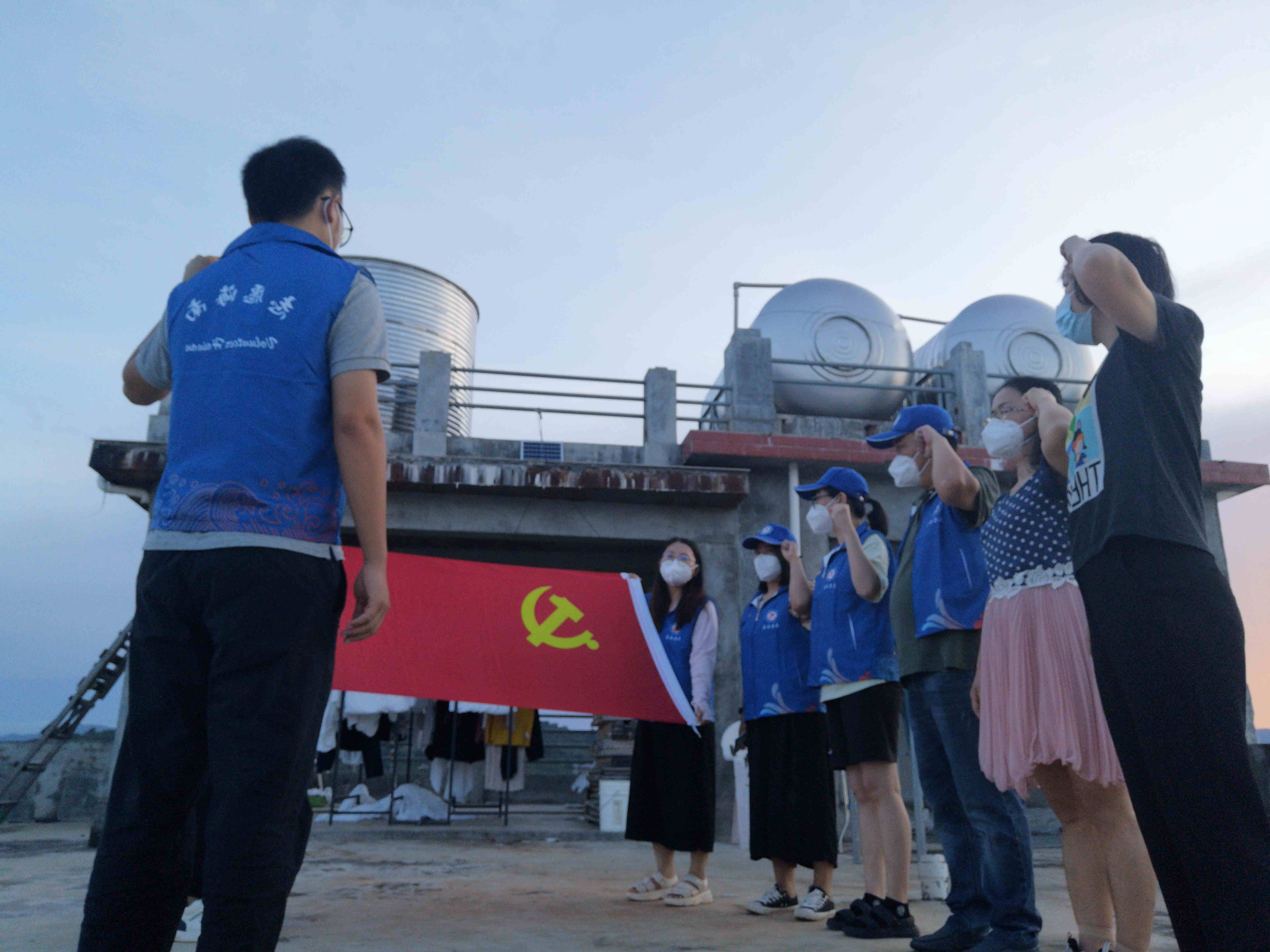 党员先锋的力量:三亚疫区中的海棠区海师大临时党支部