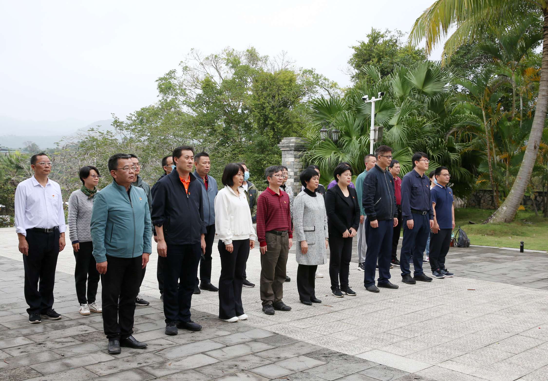 赓续红色血脉 弘扬伟大建党精神 校党委理论中心组赴母瑞山开展专题学习