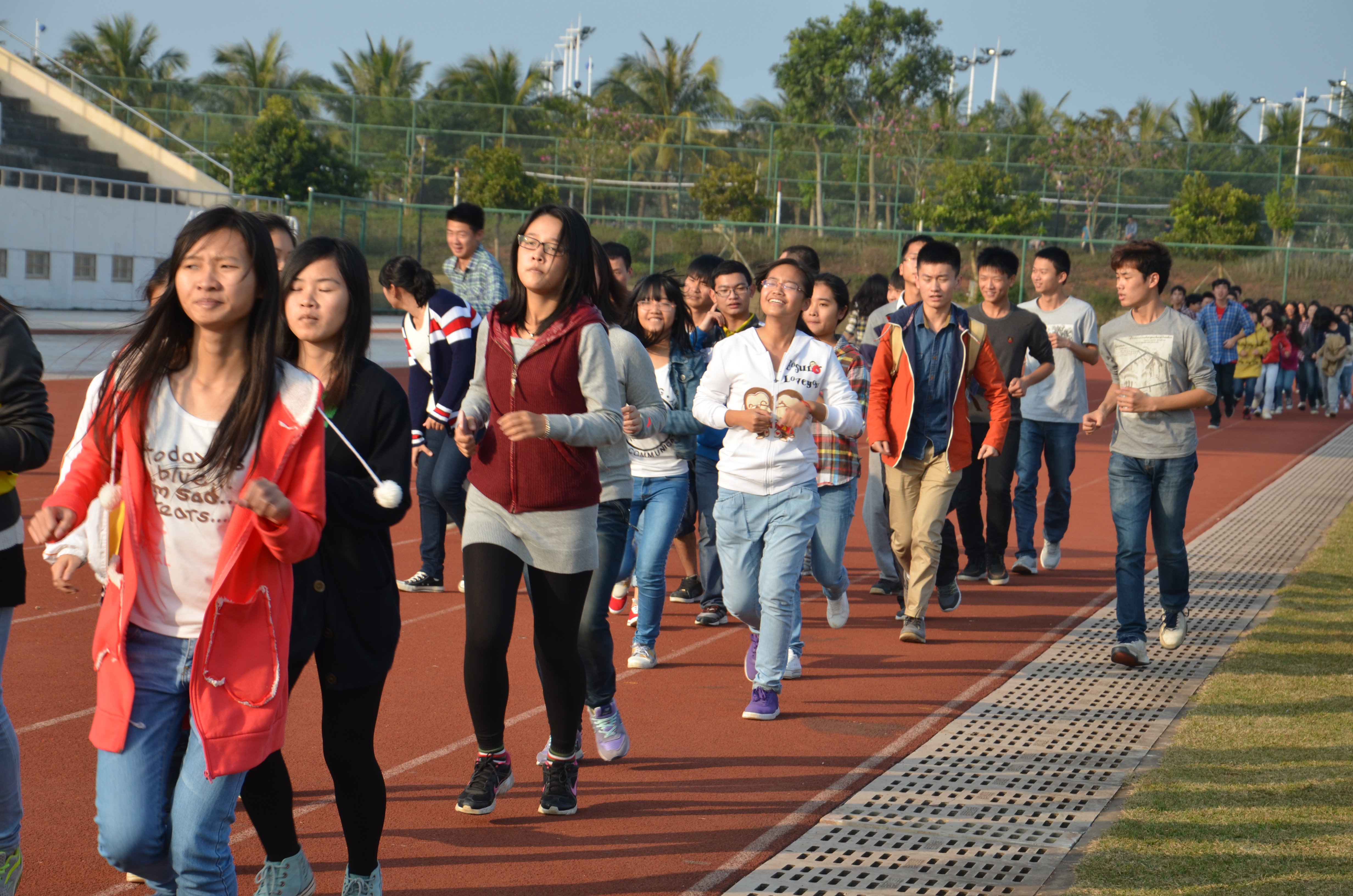 阳光体育，阳光人生——记经济与管理学院阳光体育大学生冬季长跑活动